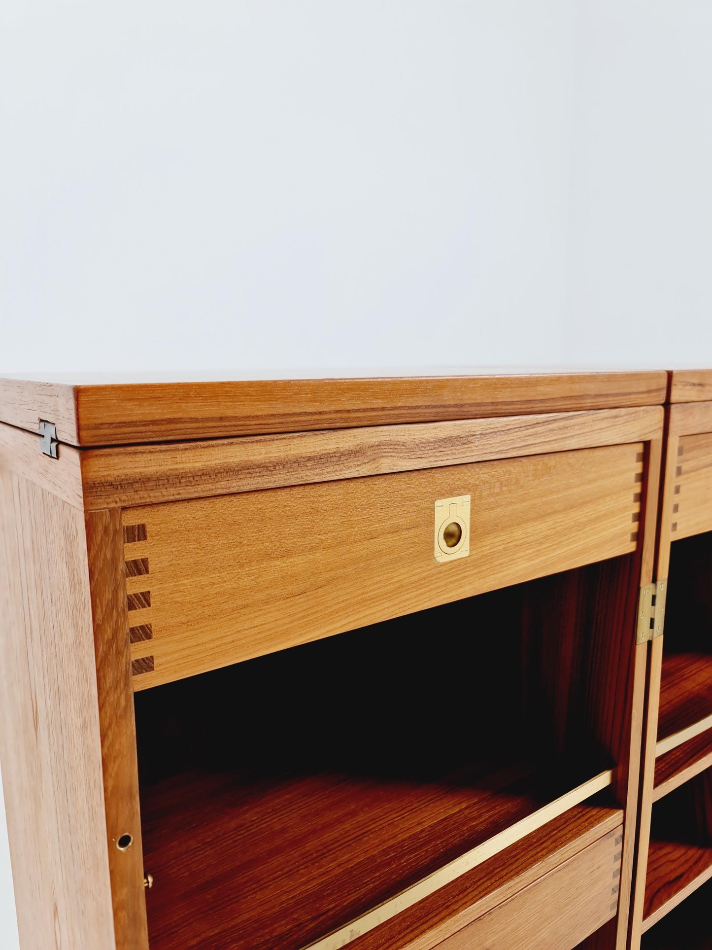 Super rare Danish mid century bar cart trolley By Reno Wahl Iversen for Dyrlund in Teak , 1960s