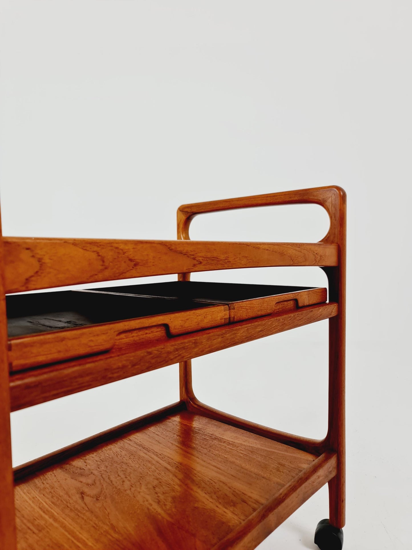 Vintage mid century danish trolley in solid teak/ bar cart By Salling Stolefabrik, 1960s