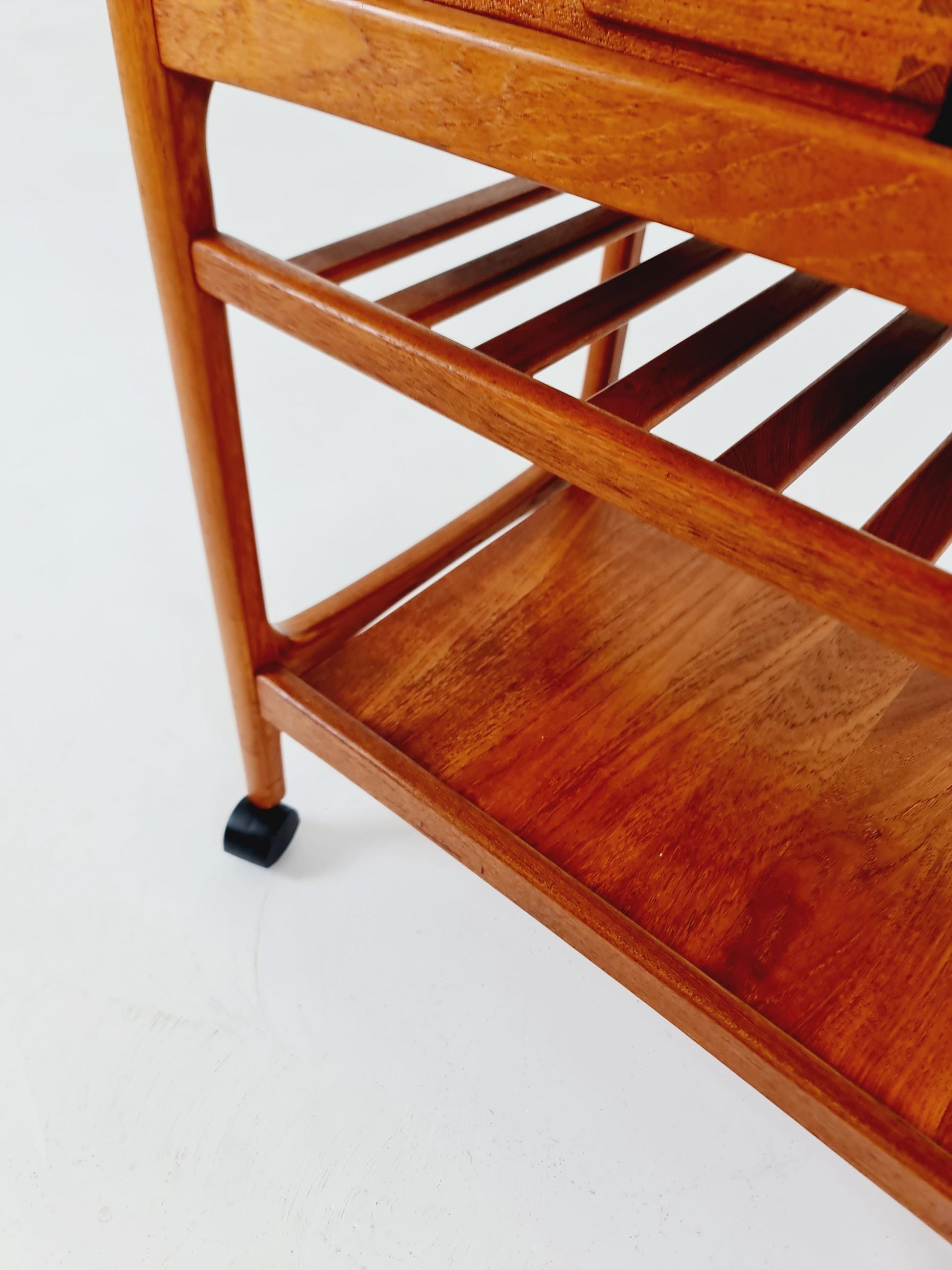 Vintage mid century danish trolley in solid teak/ bar cart By Salling Stolefabrik, 1960s
