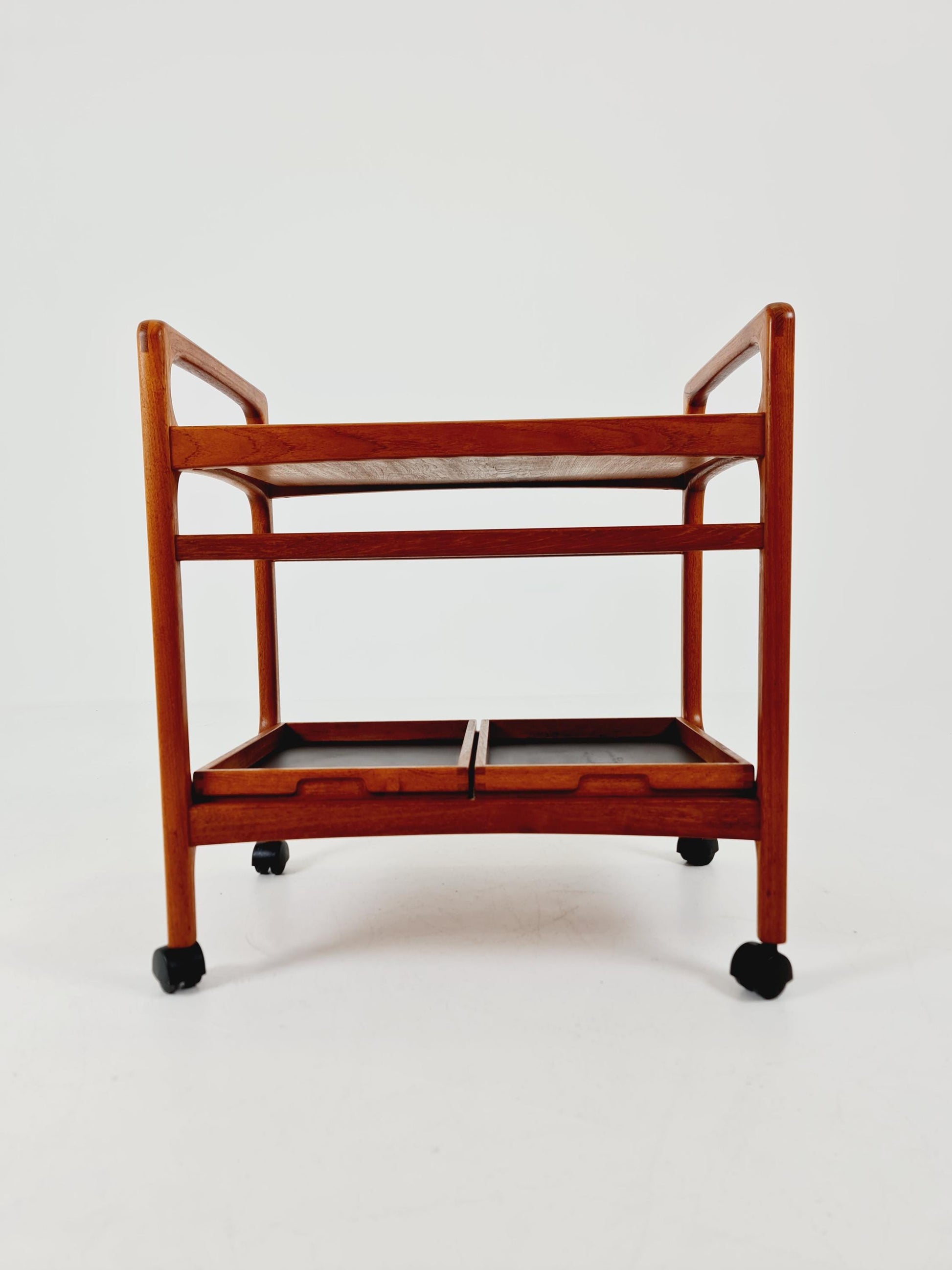 Vintage mid century danish trolley in solid teak/ bar cart By Salling Stolefabrik, 1960s