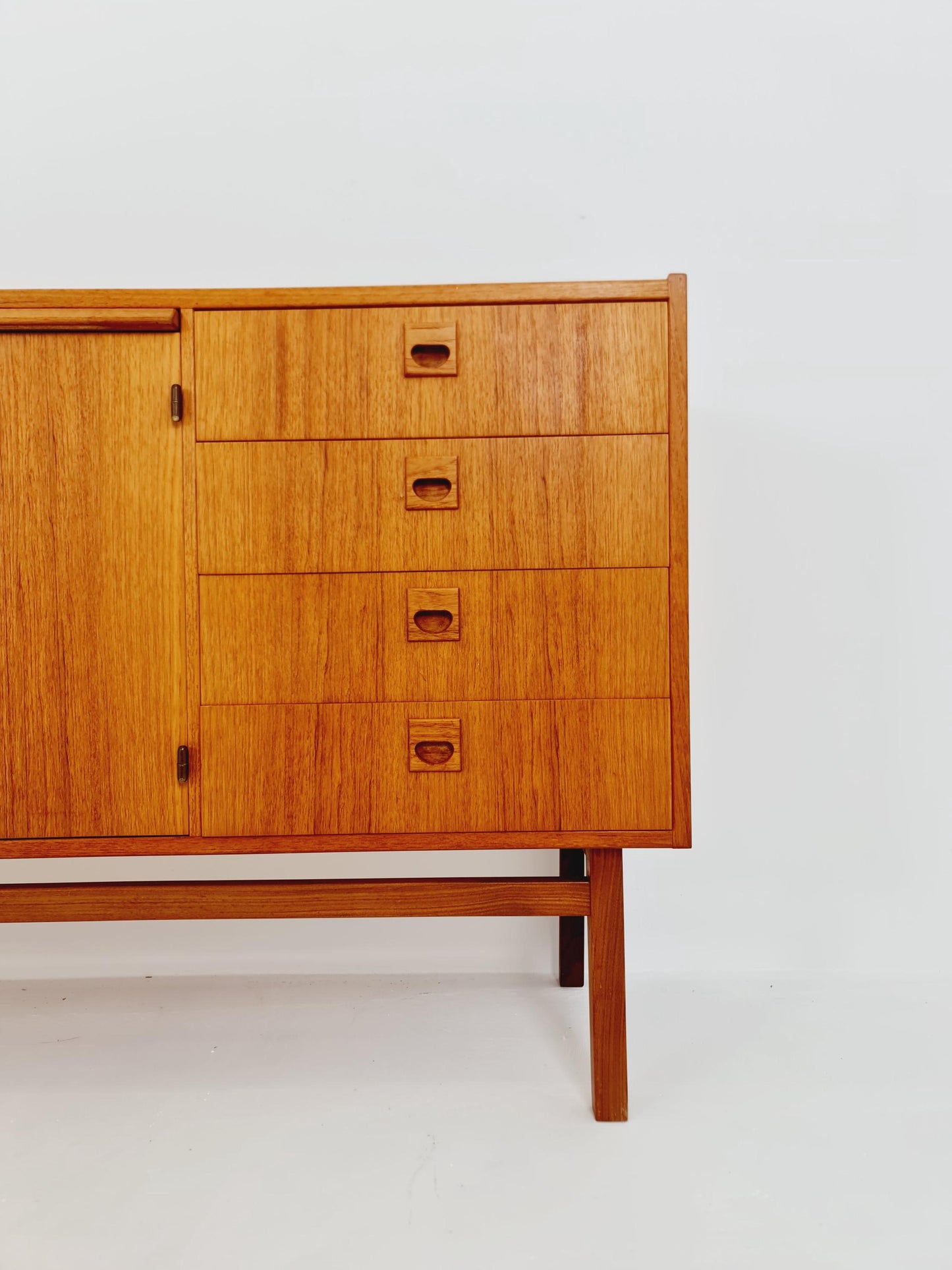 Danish freestanding vintage bookshelf system/ book case teak by Bengt Ruda, 1960s