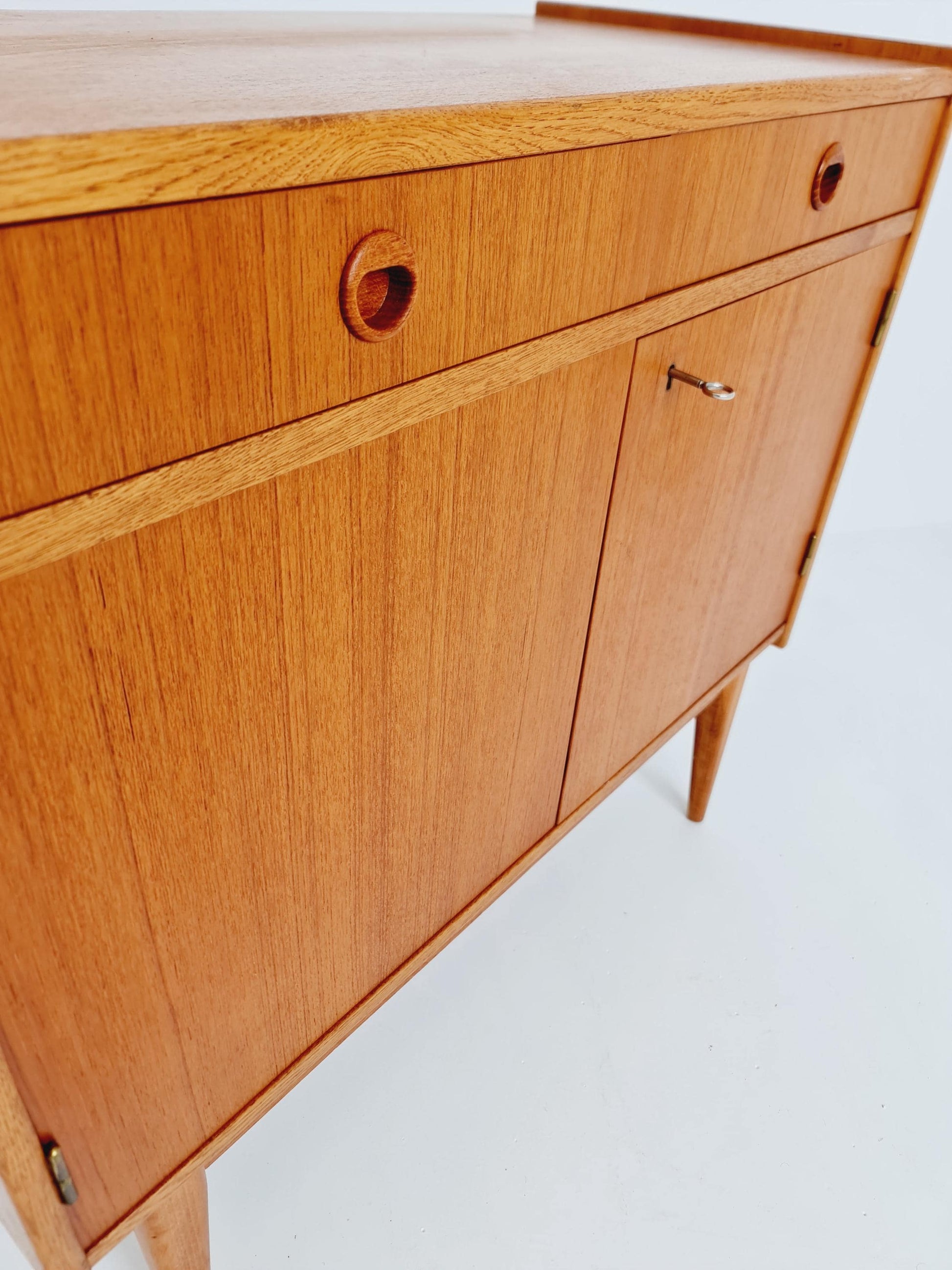 Mid Century Modern Swedish Teak sideboard by B. Fridhagen for Bodafors, 1964