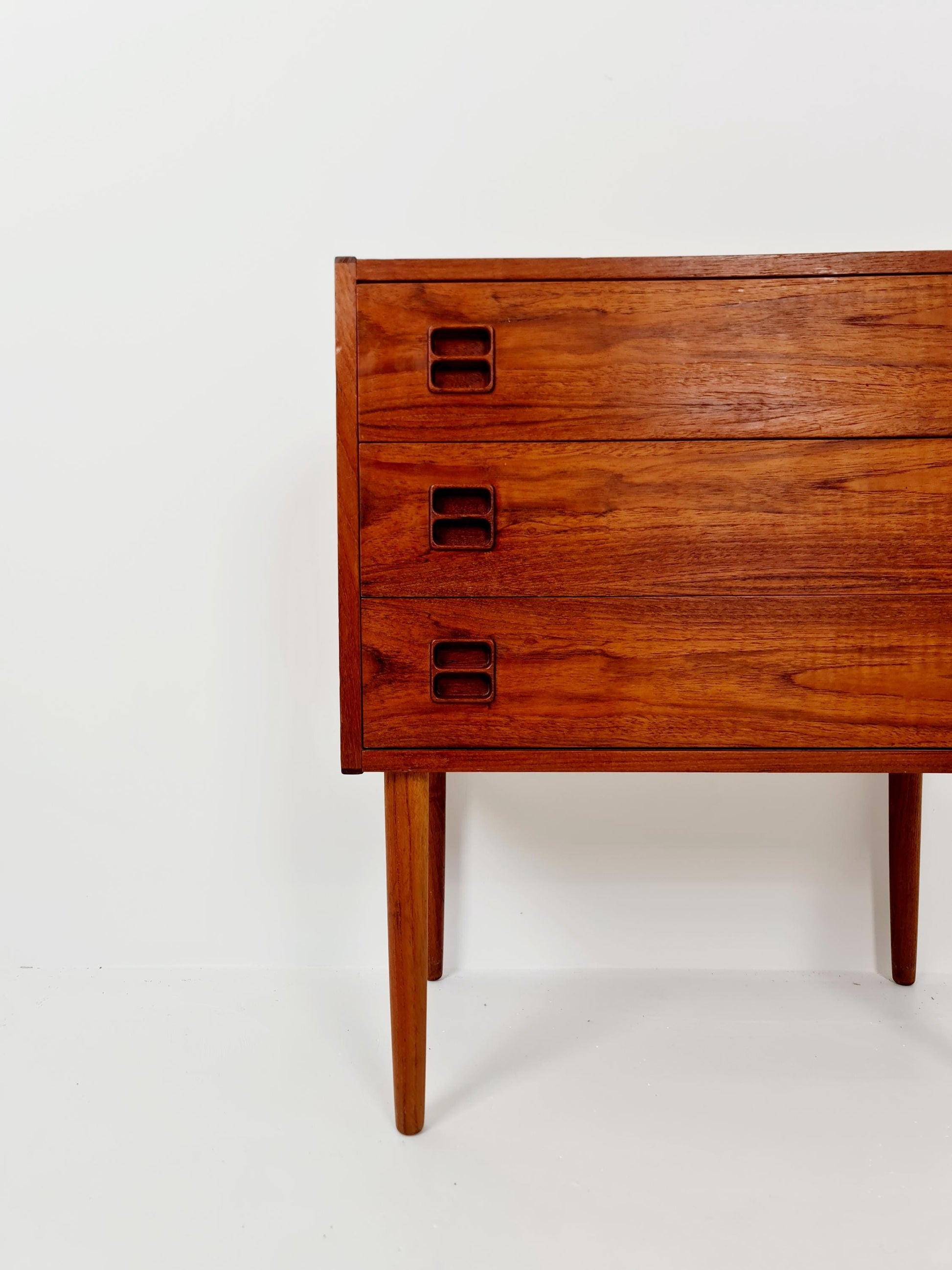 Midcentury danish drawer dresser /3 drawers 1960s
