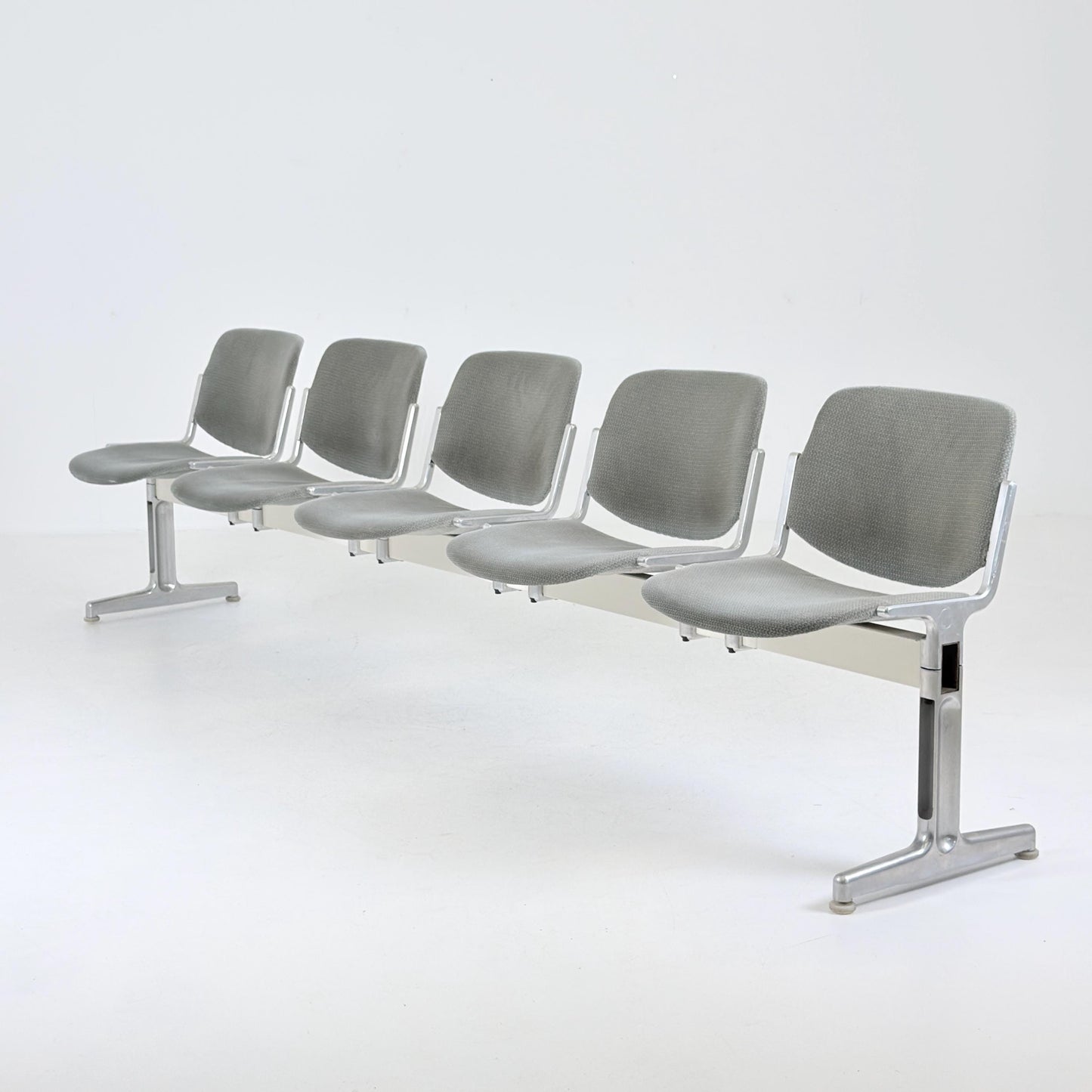 Rare Mid century Giancarlo Piretti Axis 3000 5-Seater Bench for Anonima Castelli, Italy, 1970s