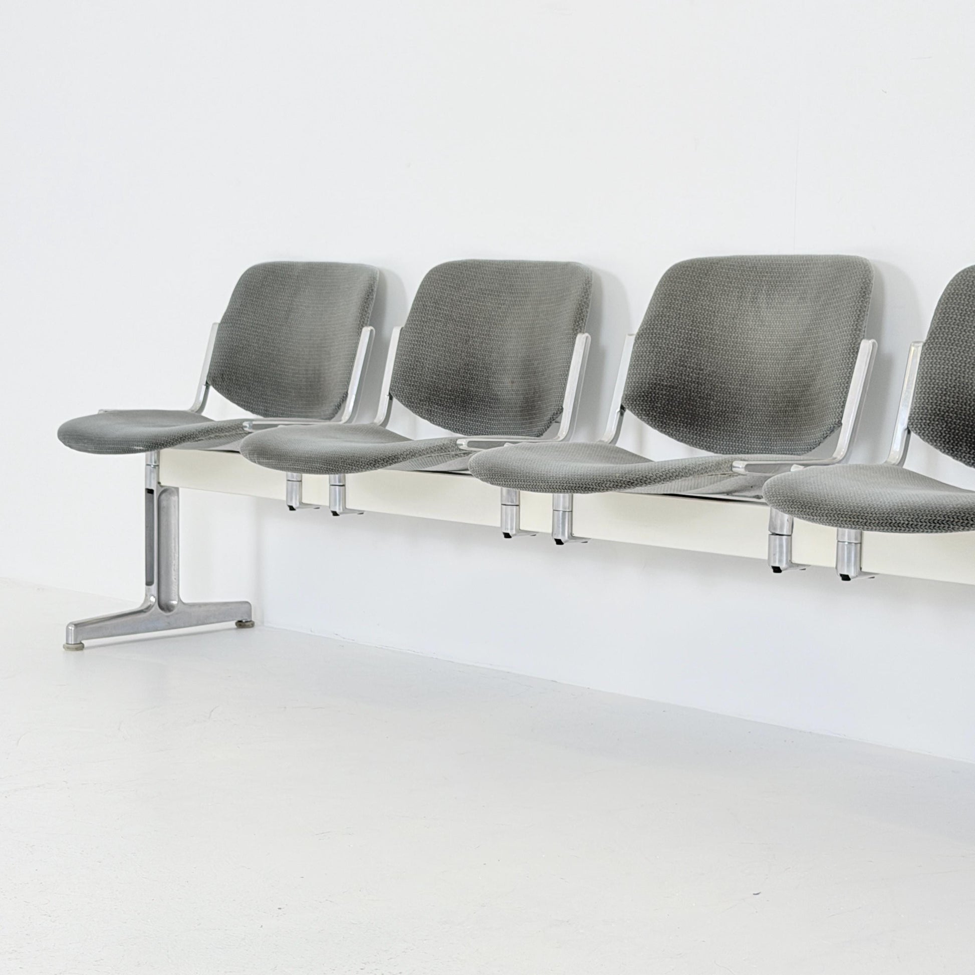 Rare Mid century Giancarlo Piretti Axis 3000 5-Seater Bench for Anonima Castelli, Italy, 1970s