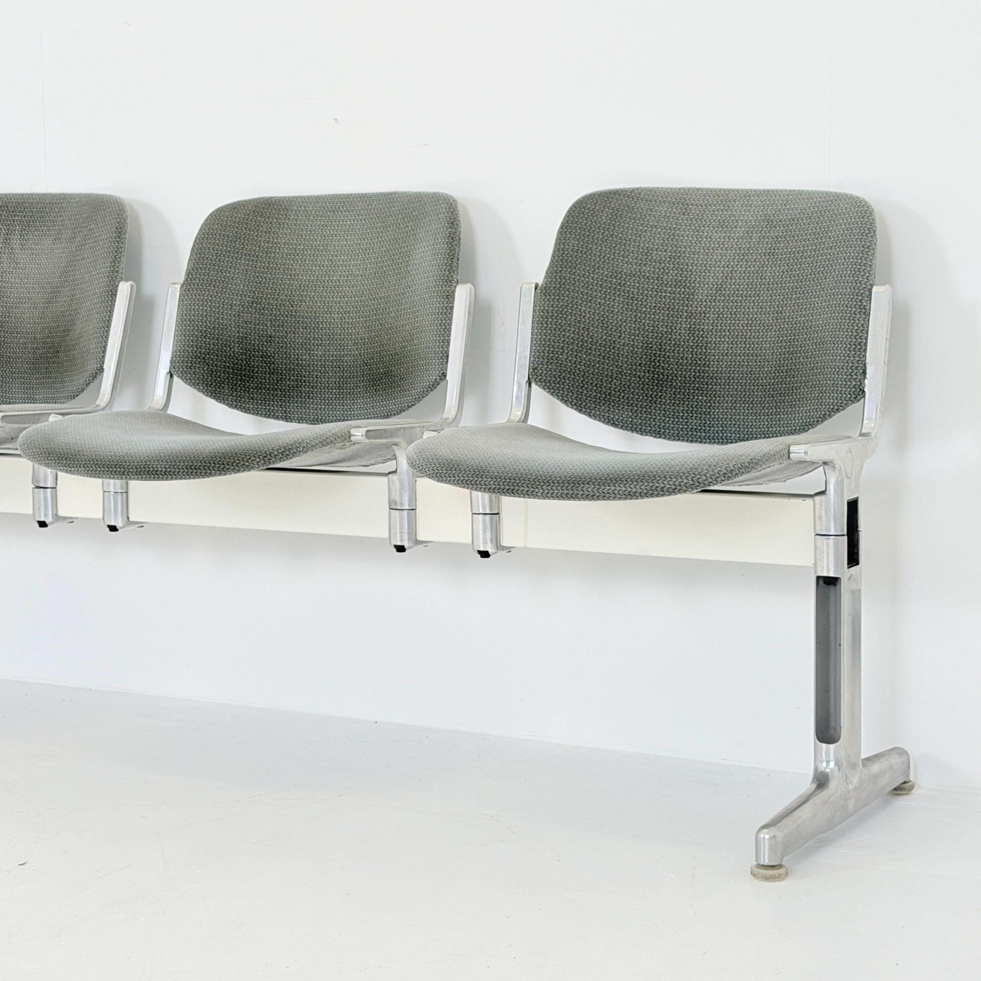 Rare Mid century Giancarlo Piretti Axis 3000 5-Seater Bench for Anonima Castelli, Italy, 1970s