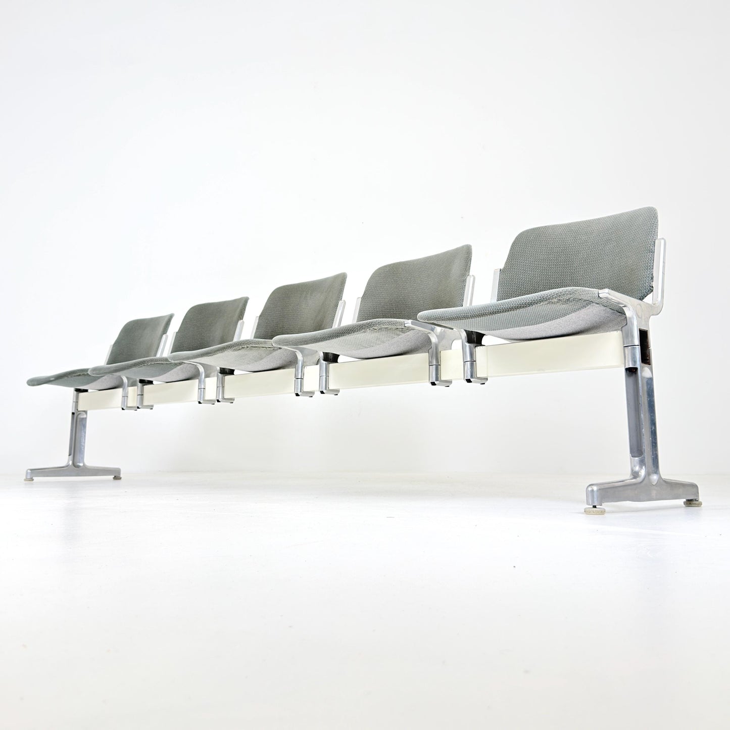 Rare Mid century Giancarlo Piretti Axis 3000 5-Seater Bench for Anonima Castelli, Italy, 1970s