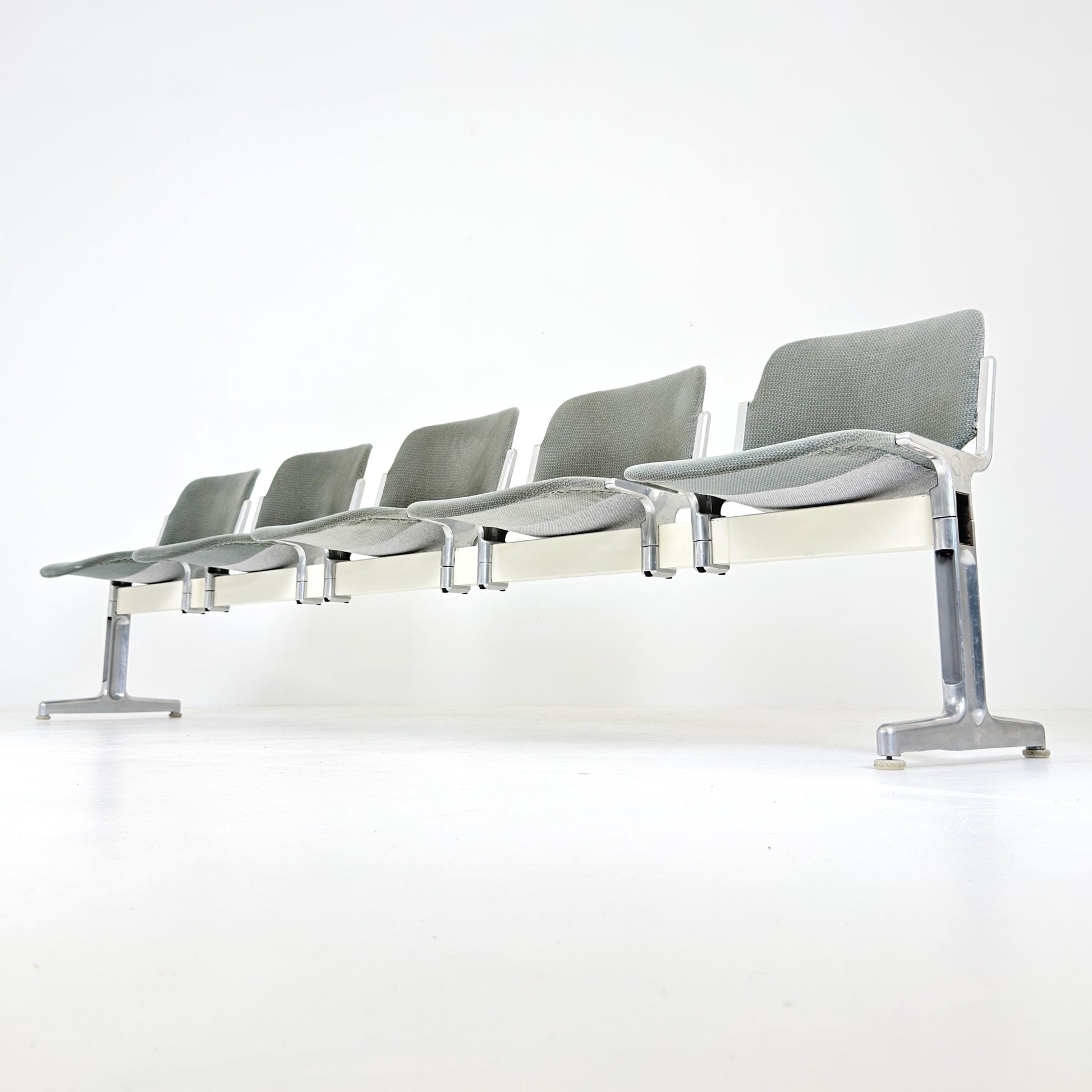 Rare Mid century Giancarlo Piretti Axis 3000 5-Seater Bench for Anonima Castelli, Italy, 1970s