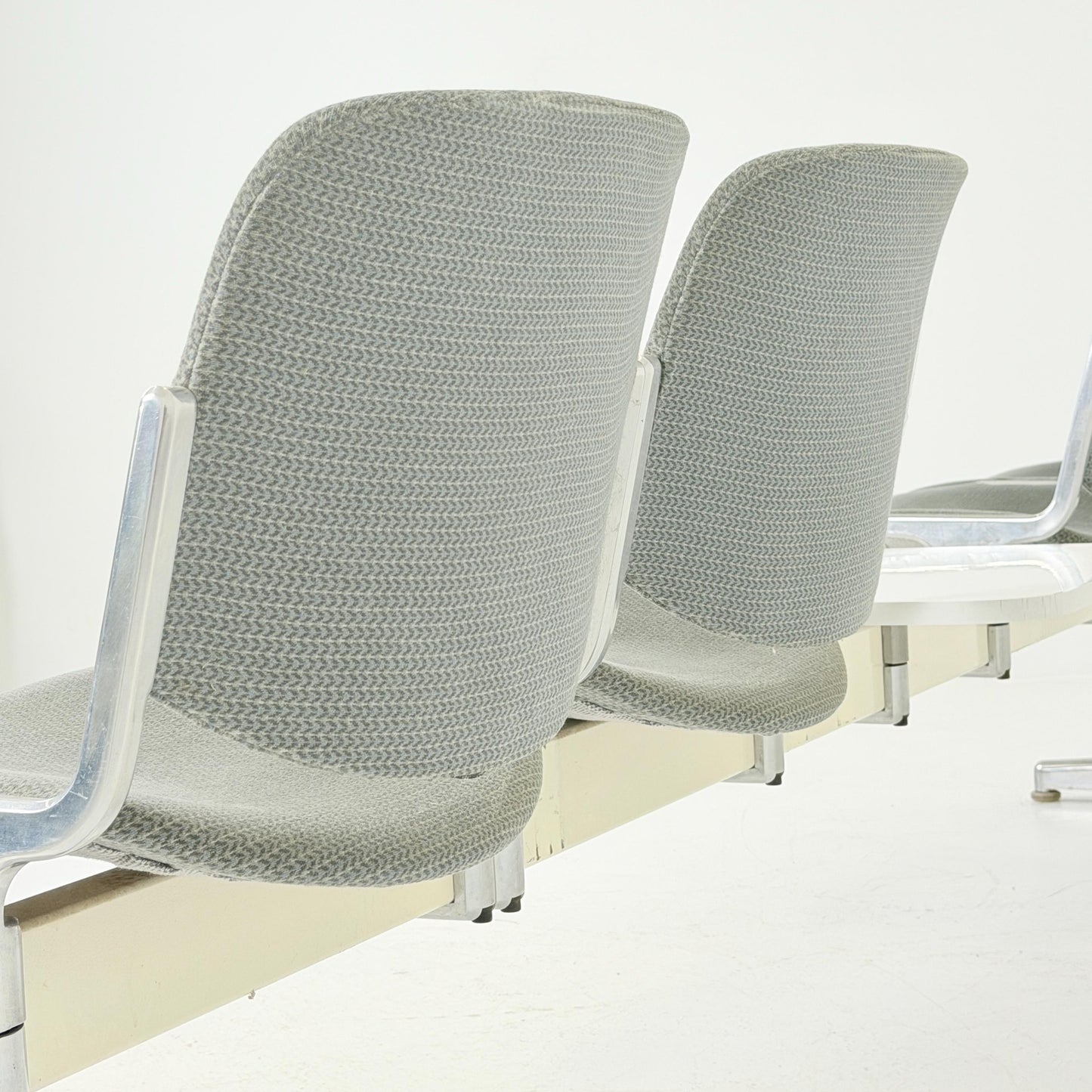 Rare Mid century Giancarlo Piretti Axis 3000 4-Seater Bench with Central Table for Anonima Castelli, Italy, 1970s