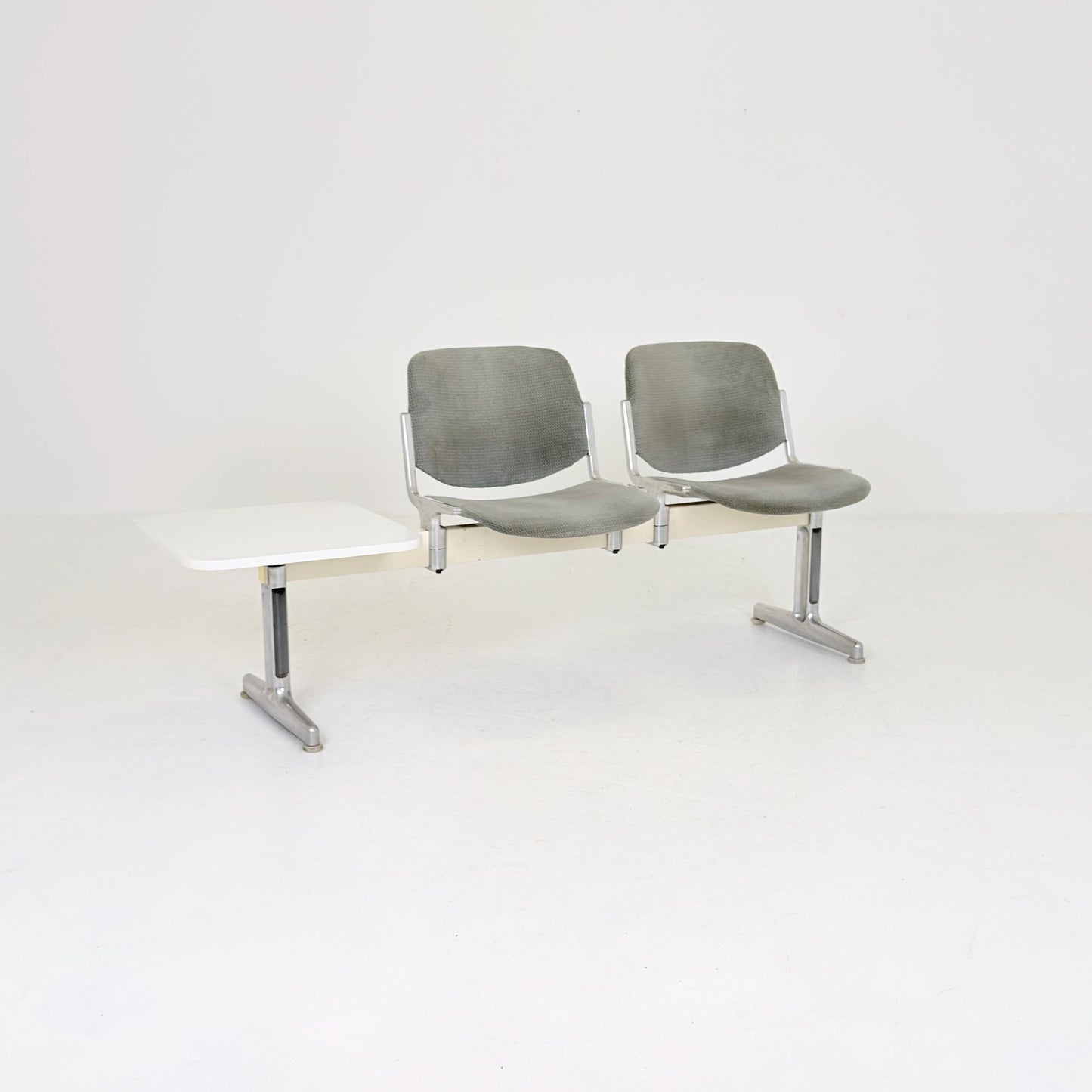 Rare Mid century Giancarlo Piretti Axis 3000 2-Seater Bench with side Table for Anonima Castelli, Italy, 1970s