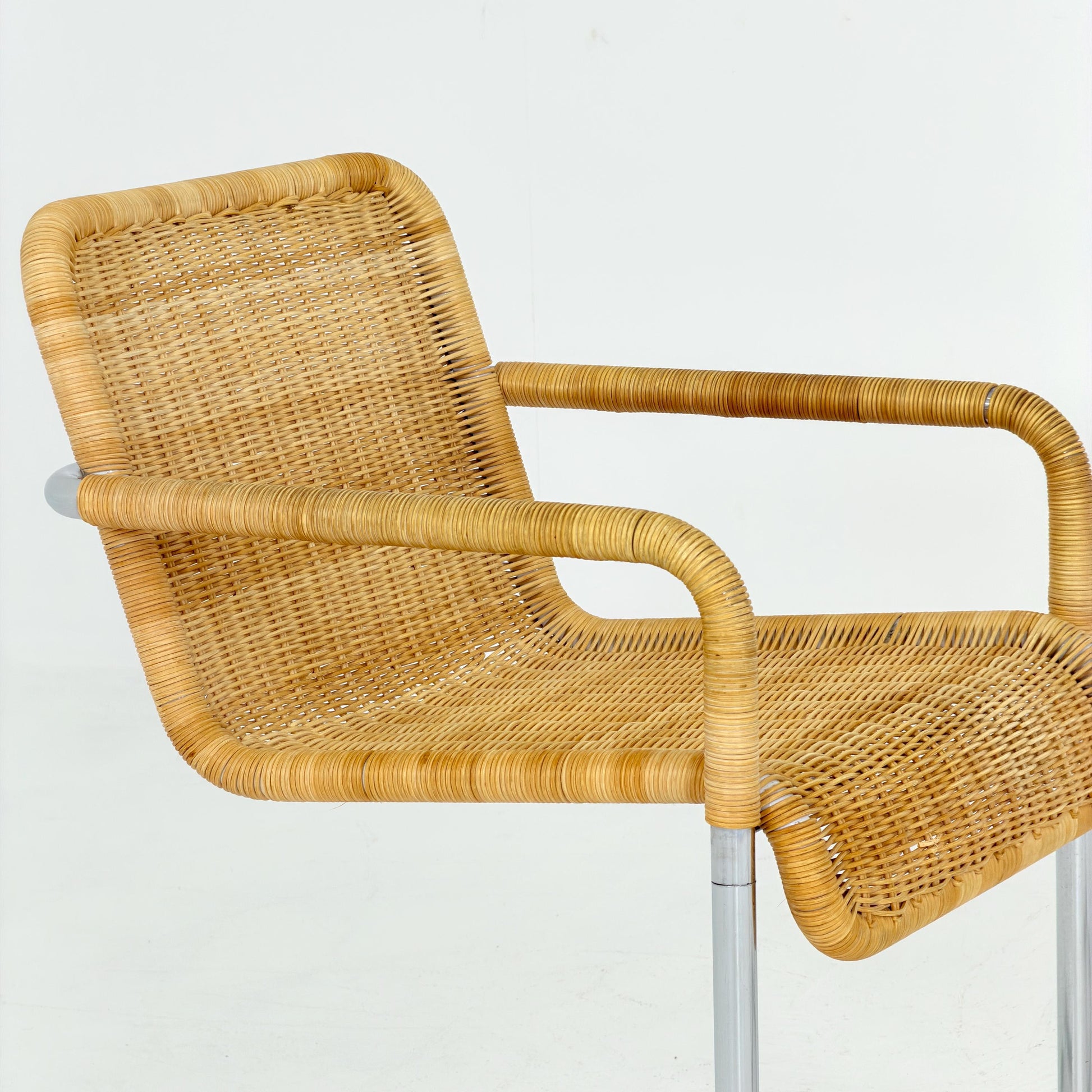 Set of 2 Mid Century Modern D41 Bauhaus Armchairs | Anton Lorenz Design | Natural Wicker & Chrome | for Tecta Germany 1980s