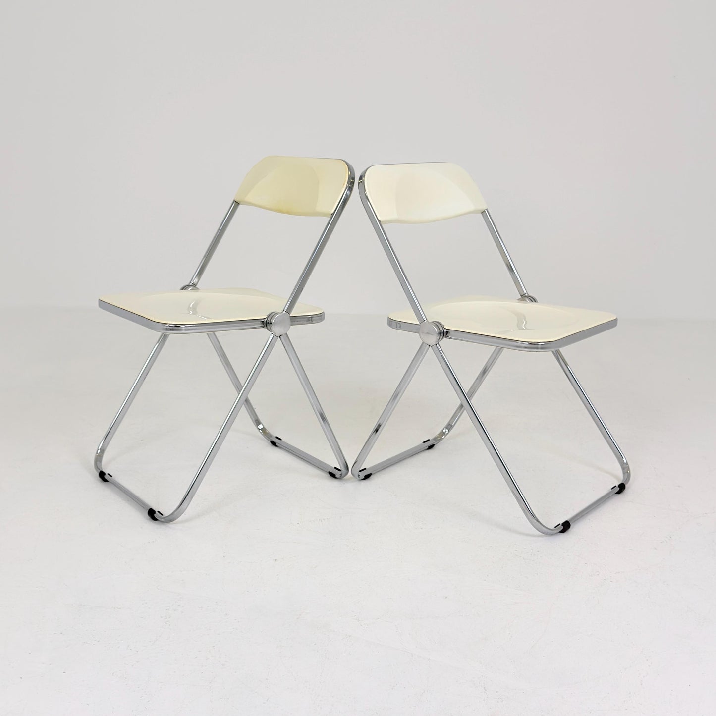 Set of 2 vintage Italian Plia Folding Chairs by Giancarlo Piretti for Castelli, 1970s