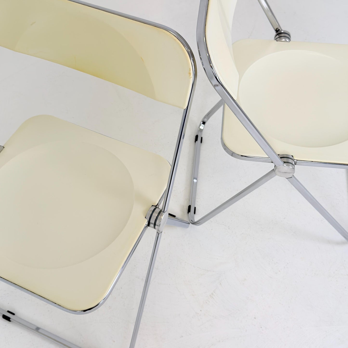 Set of 2 vintage Italian Plia Folding Chairs by Giancarlo Piretti for Castelli, 1970s