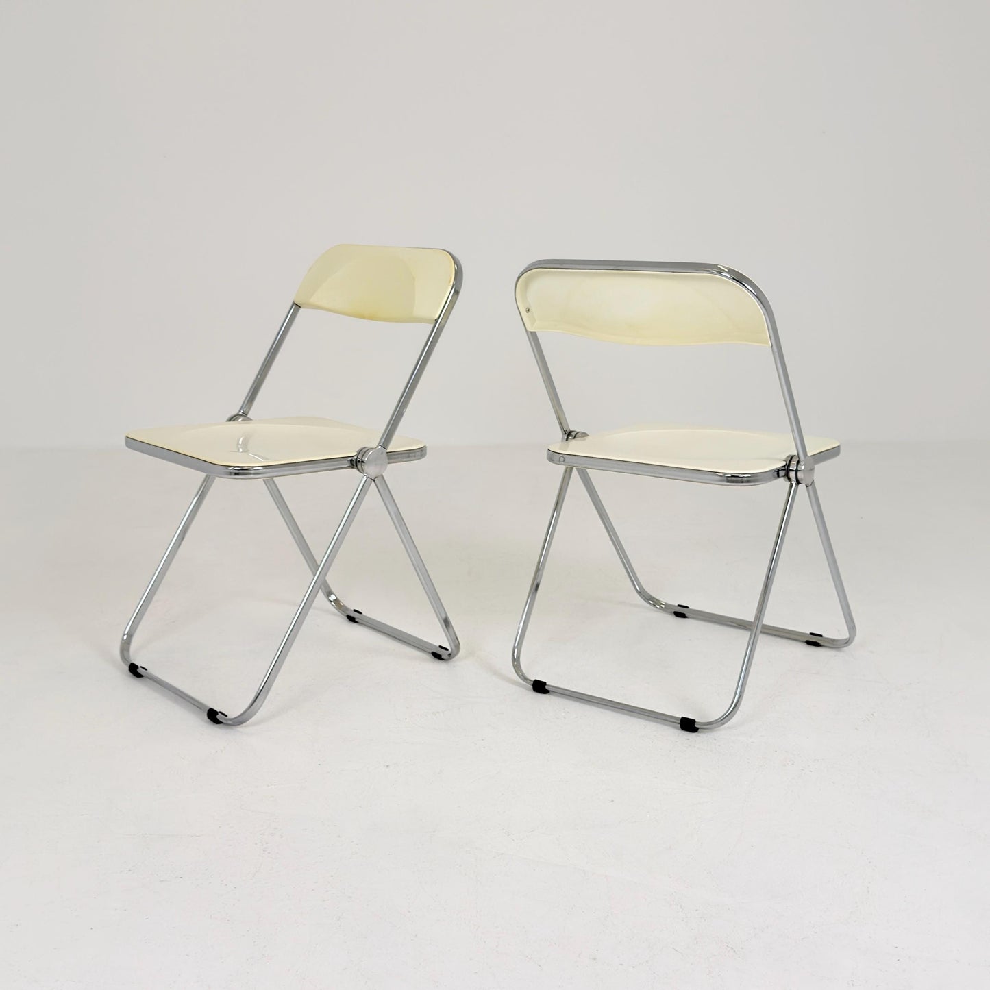 Set of 2 vintage Italian Plia Folding Chairs by Giancarlo Piretti for Castelli, 1970s