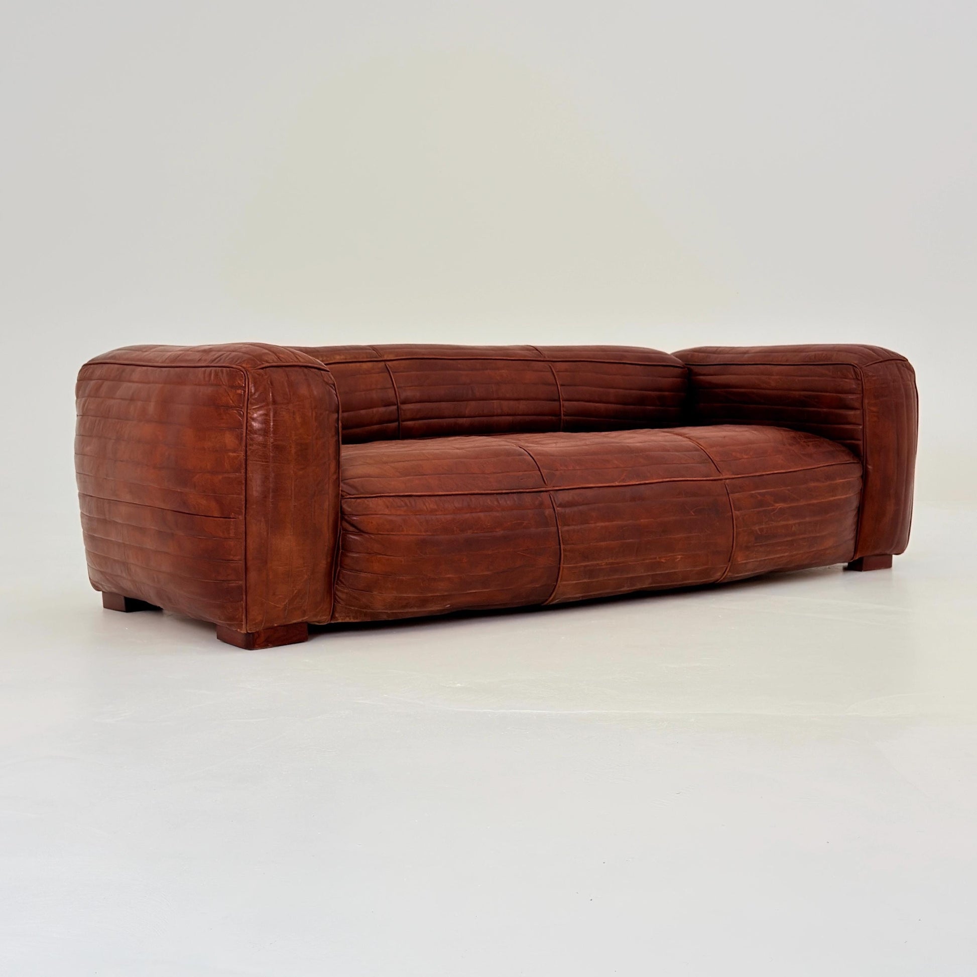 Mid century Italian Belgrave Luxury Distressed brown 3-Seater Leather Sofa – 1980s Italy