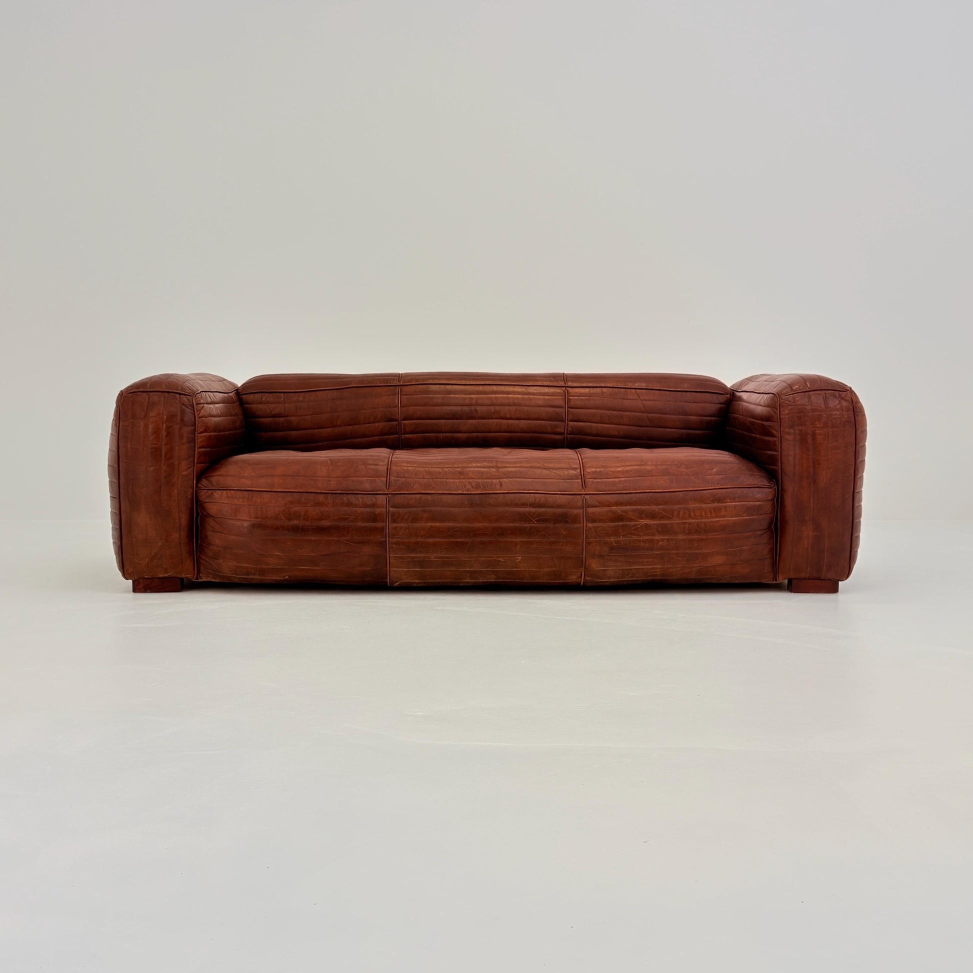 Mid century Italian Belgrave Luxury Distressed brown 3-Seater Leather Sofa – 1980s Italy