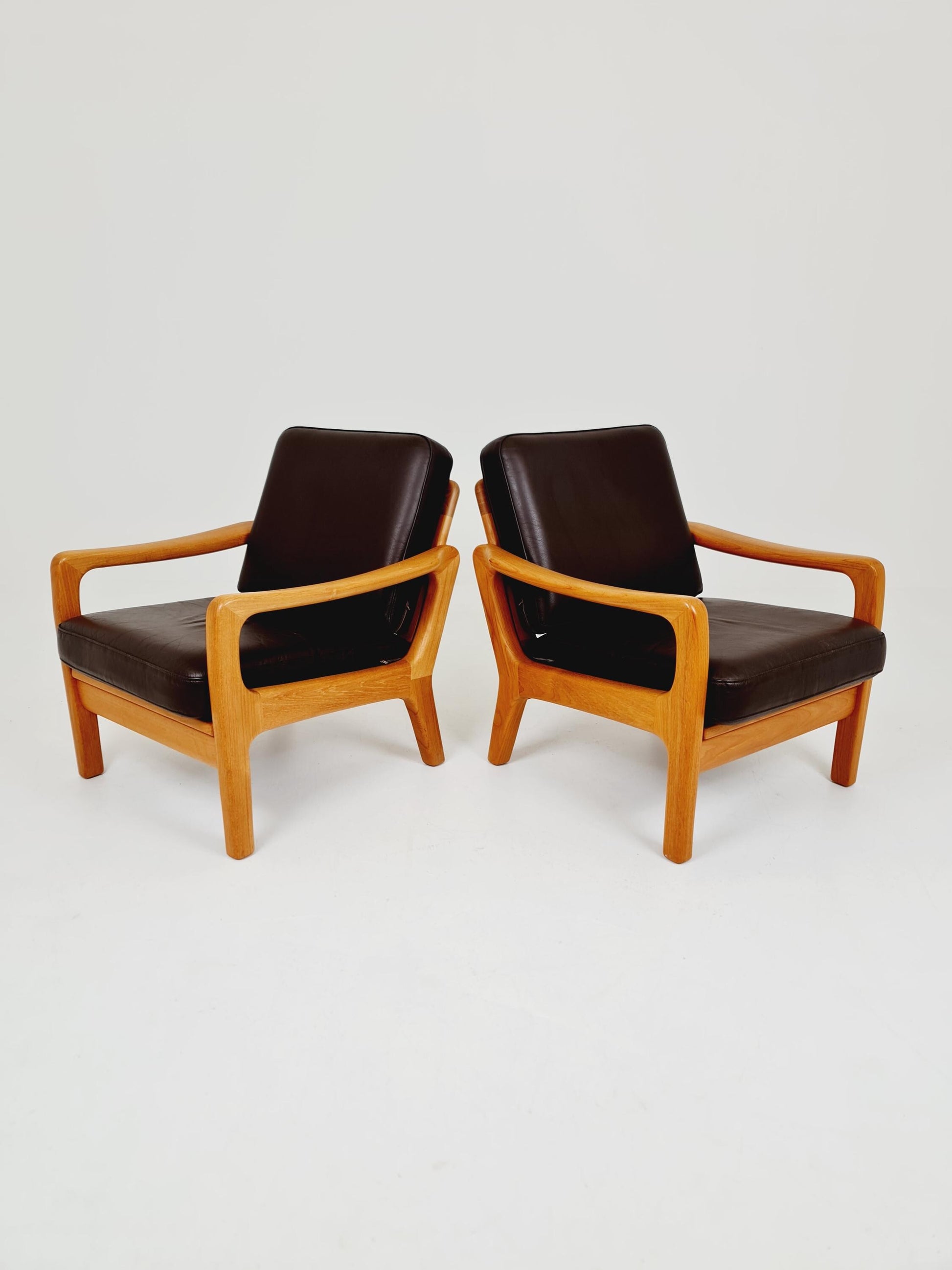 Mid century Danish easy lounge chairs by Juul Kristensen , 1970s, Set of 2