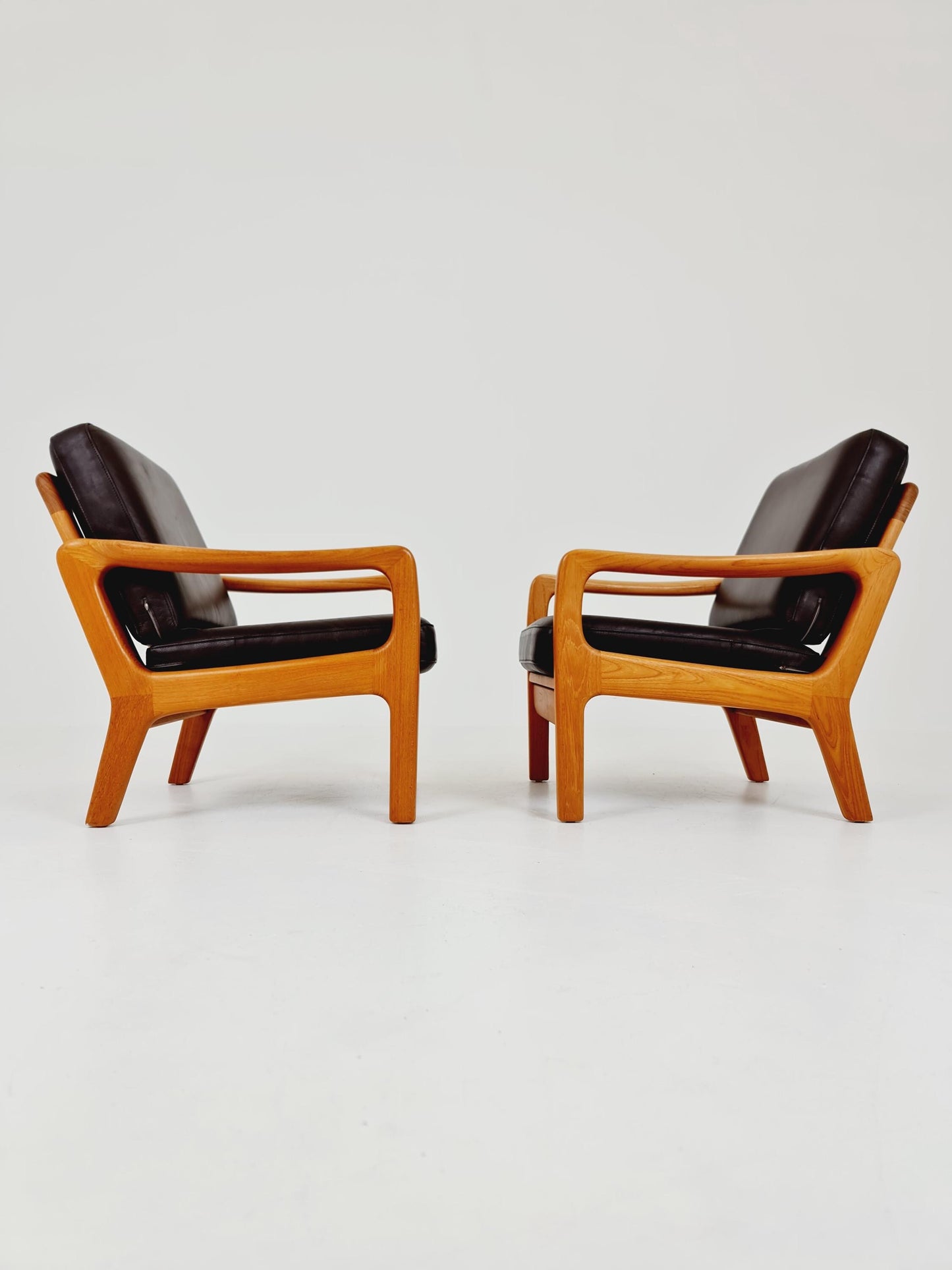 Mid century Danish easy lounge chairs by Juul Kristensen , 1970s, Set of 2