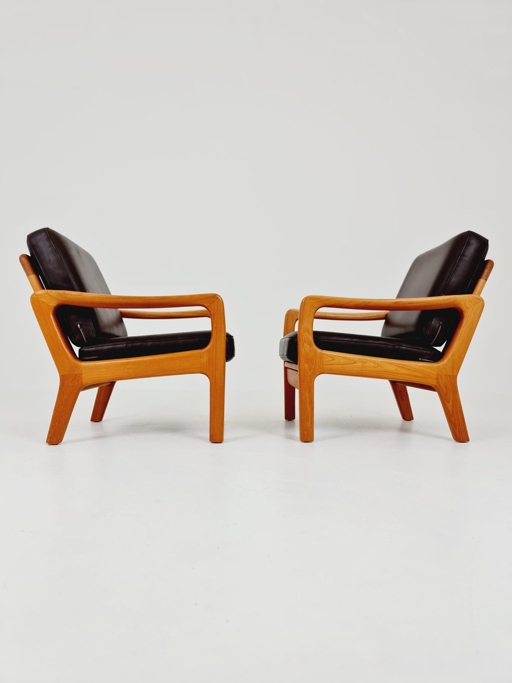 Mid century Danish easy lounge chairs by Juul Kristensen , 1970s, Set of 2