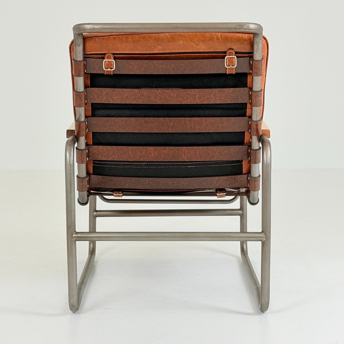Mid-Century tubular Bauhaus Lounge Chair Cognac leather Germany