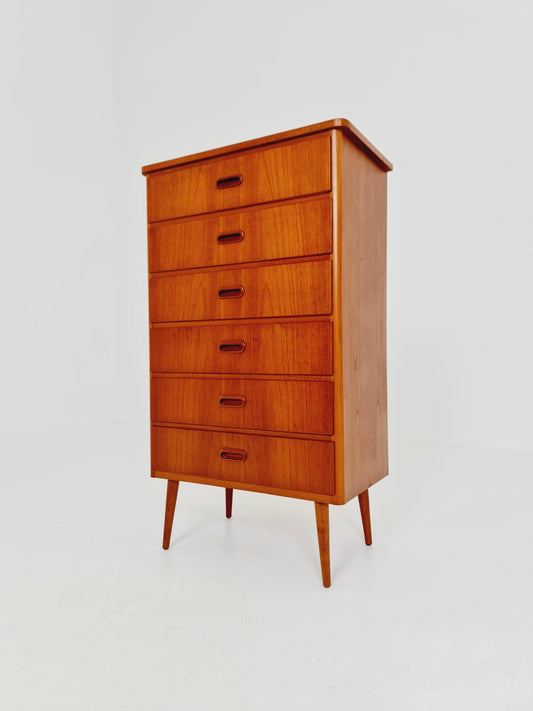 Midcentury danish design chest of drawers / drawer dresser /6 drawers cabinet, 1960s
