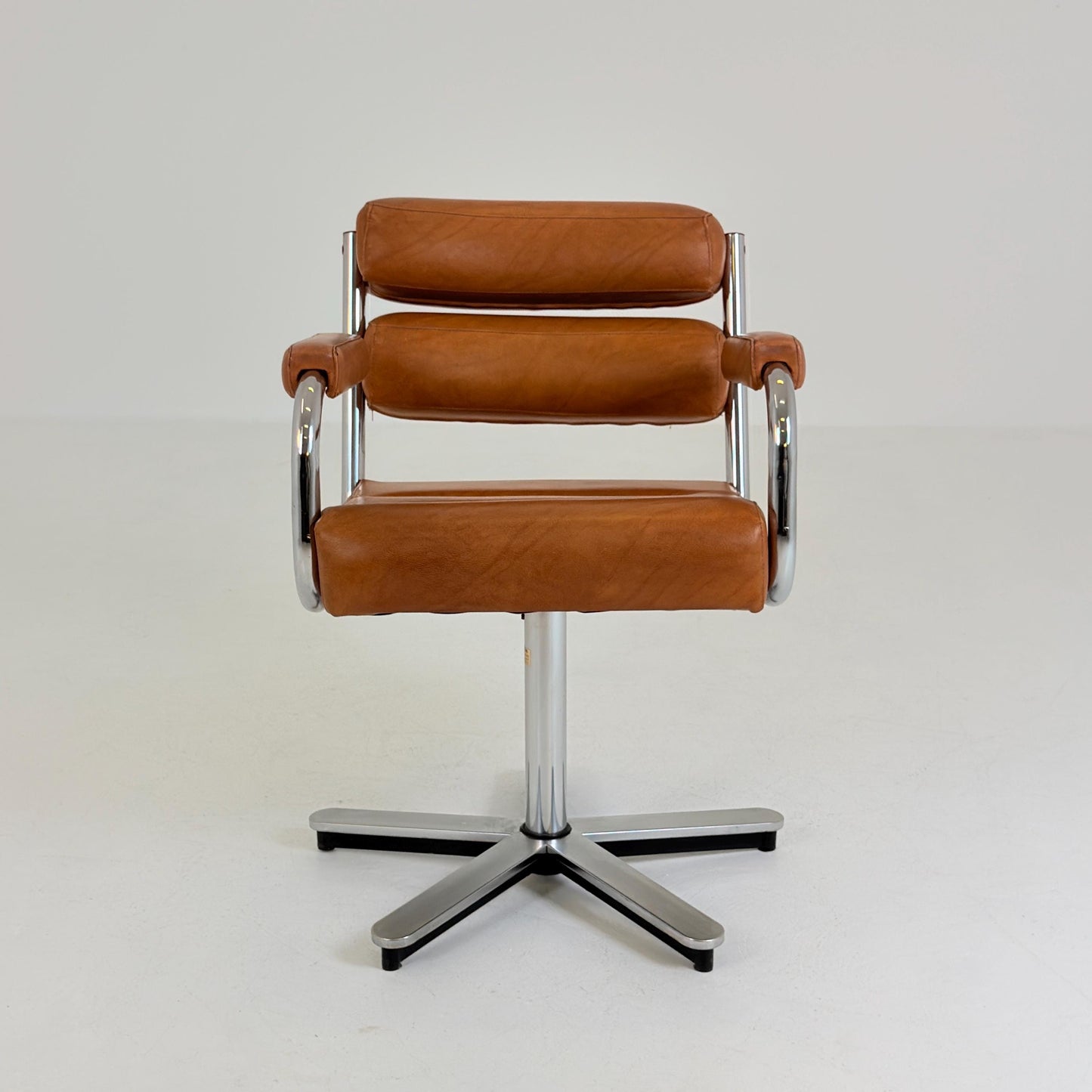 Mid-Century Bauhaus Executive Swivel Armchair | Cognac Leather & Chrome Star Base | Italy 1980s