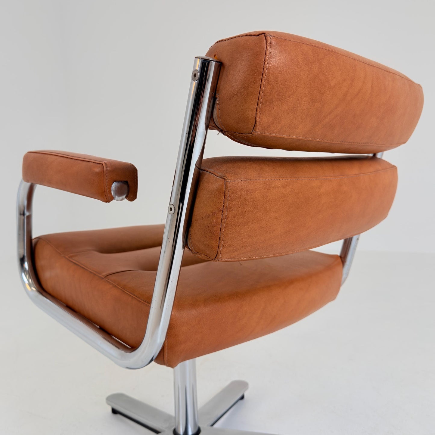 Mid-Century Bauhaus Executive Swivel Armchair | Cognac Leather & Chrome Star Base | Italy 1980s