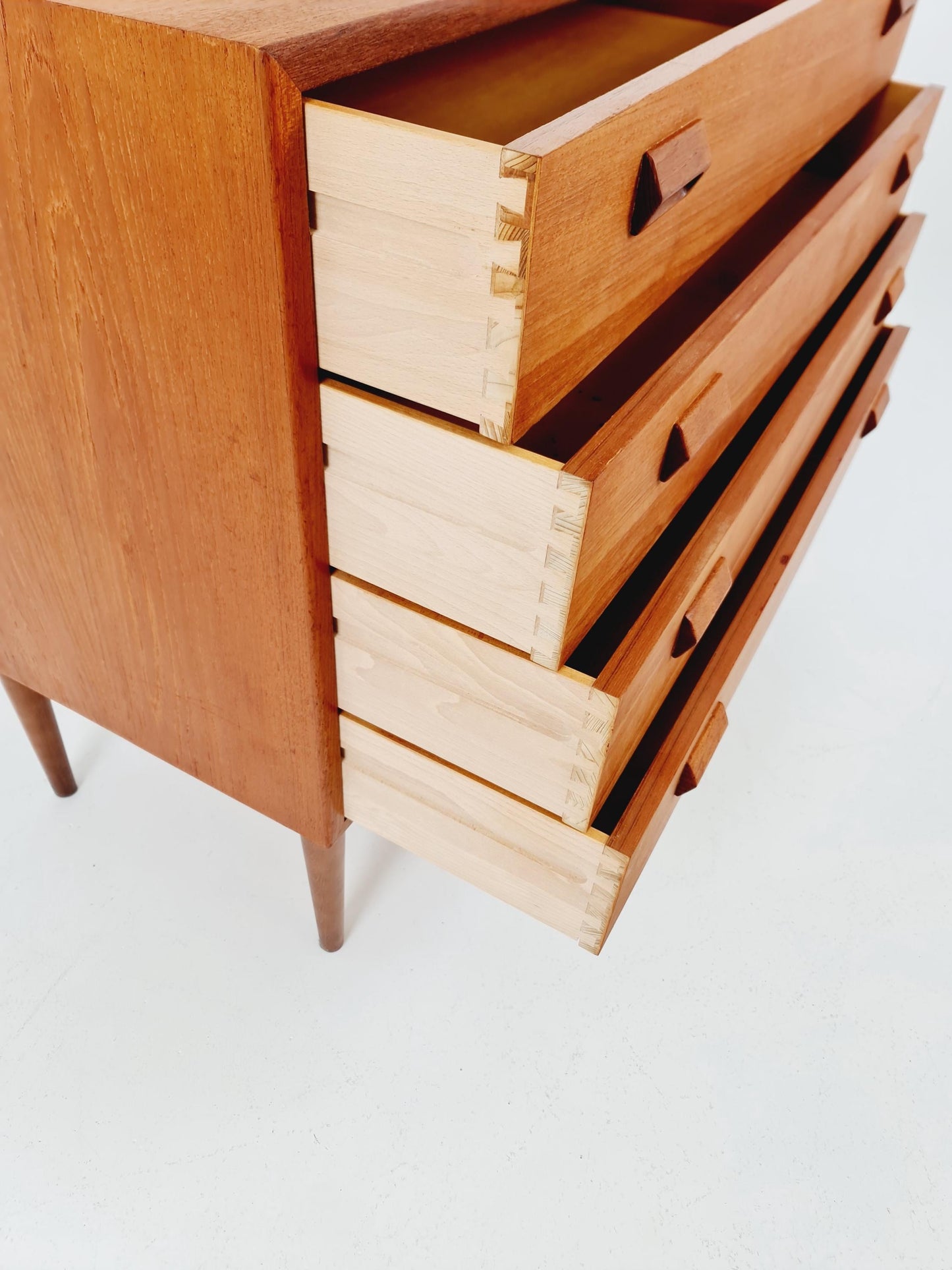 Midcentury danish design chest of drawers By Børge Mogensen For Søborg Mobelfabrik 1960s