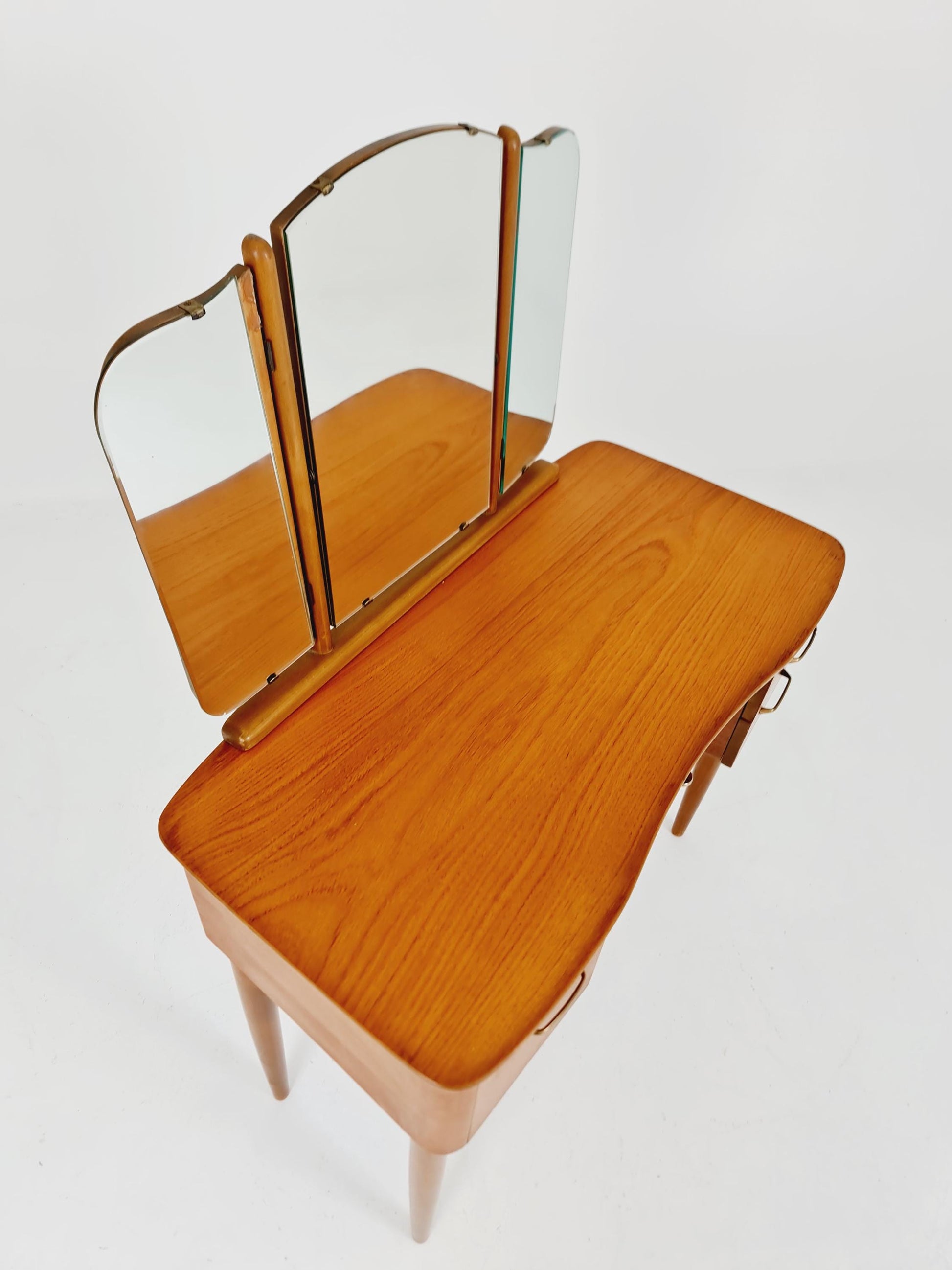 Mid Century Modern teak vanity table/ make up table with stool by Fröseke for AB nybrofabriken, 1960s