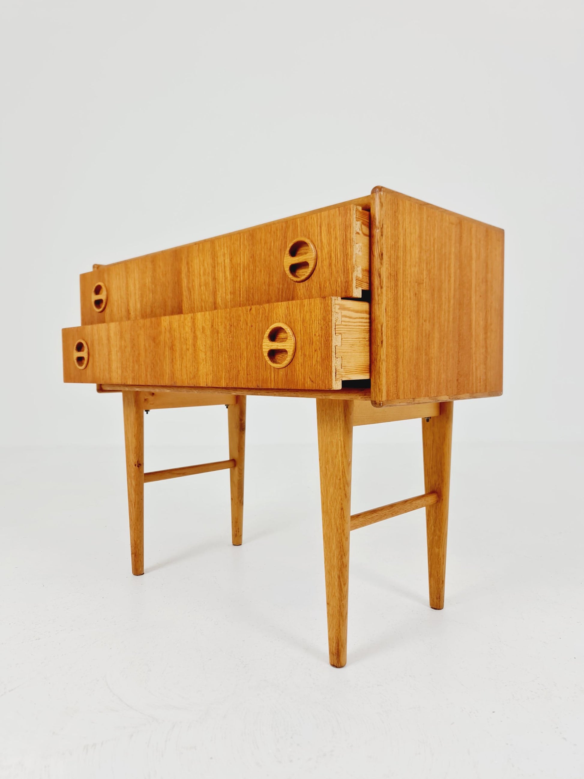 Midcentury Carlström & Co Teak Vintage Side table/ Bedside table/ Night stand straight from the sixties