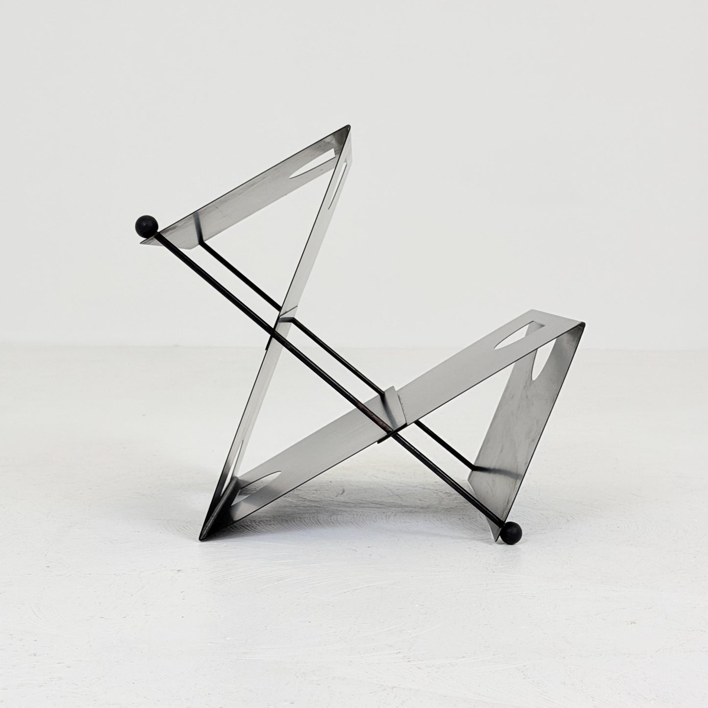 Mid century Postmodern Magazine Rack by Ettore Sottsass Style | Memphis Design |Italy 1980s