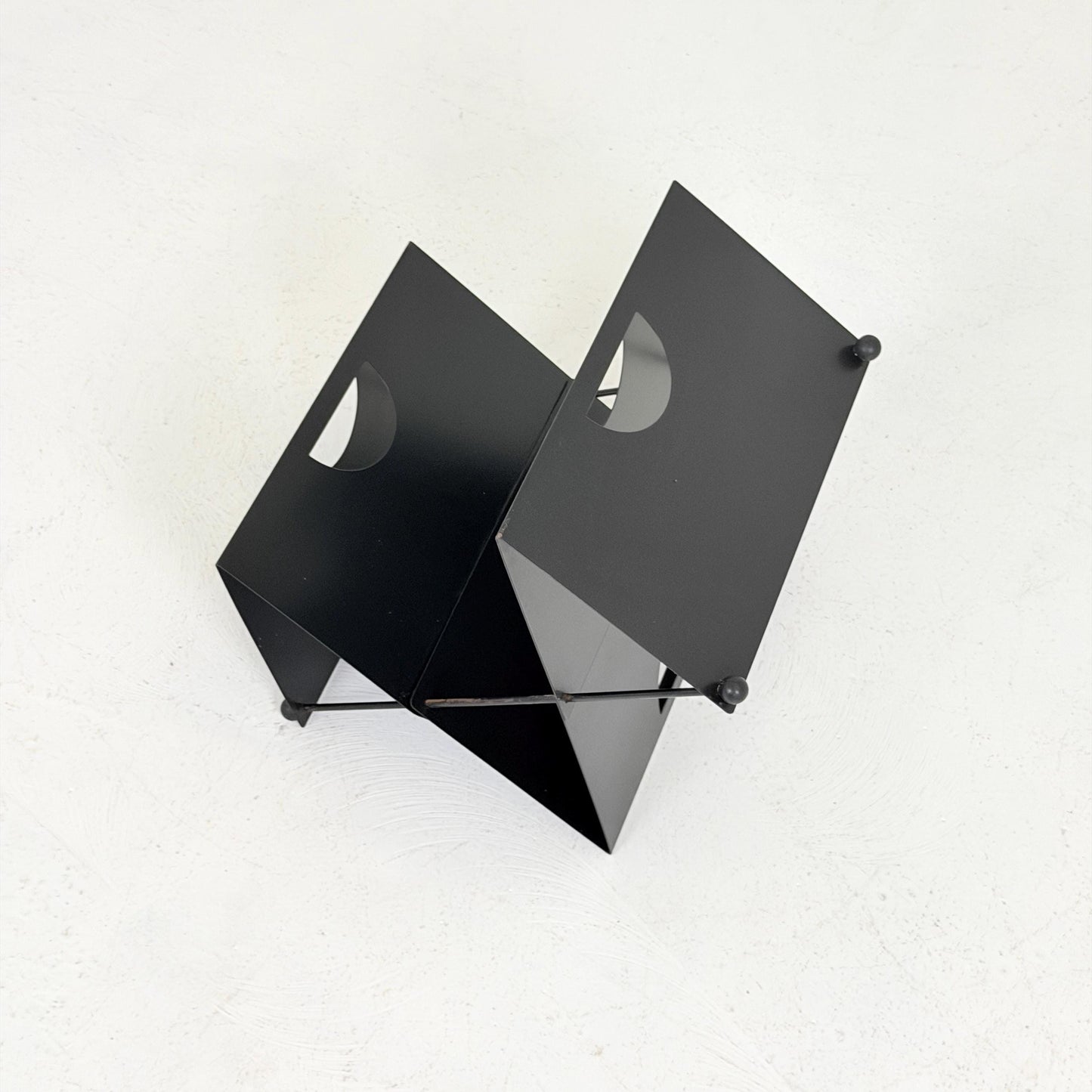 Mid century Postmodern Magazine Rack by Ettore Sottsass Style | Memphis Design |Italy 1980s