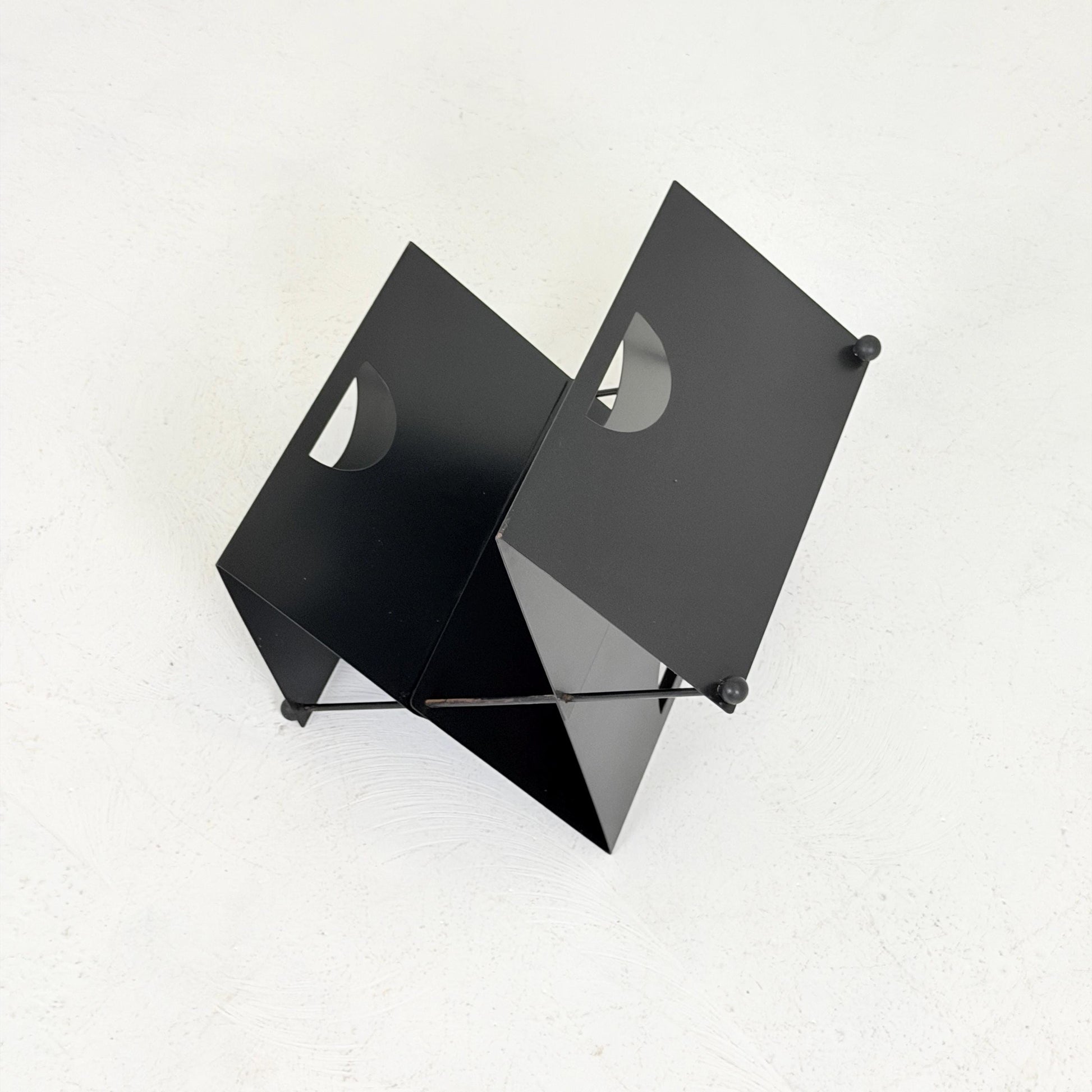 Mid century Postmodern Magazine Rack by Ettore Sottsass Style | Memphis Design |Italy 1980s