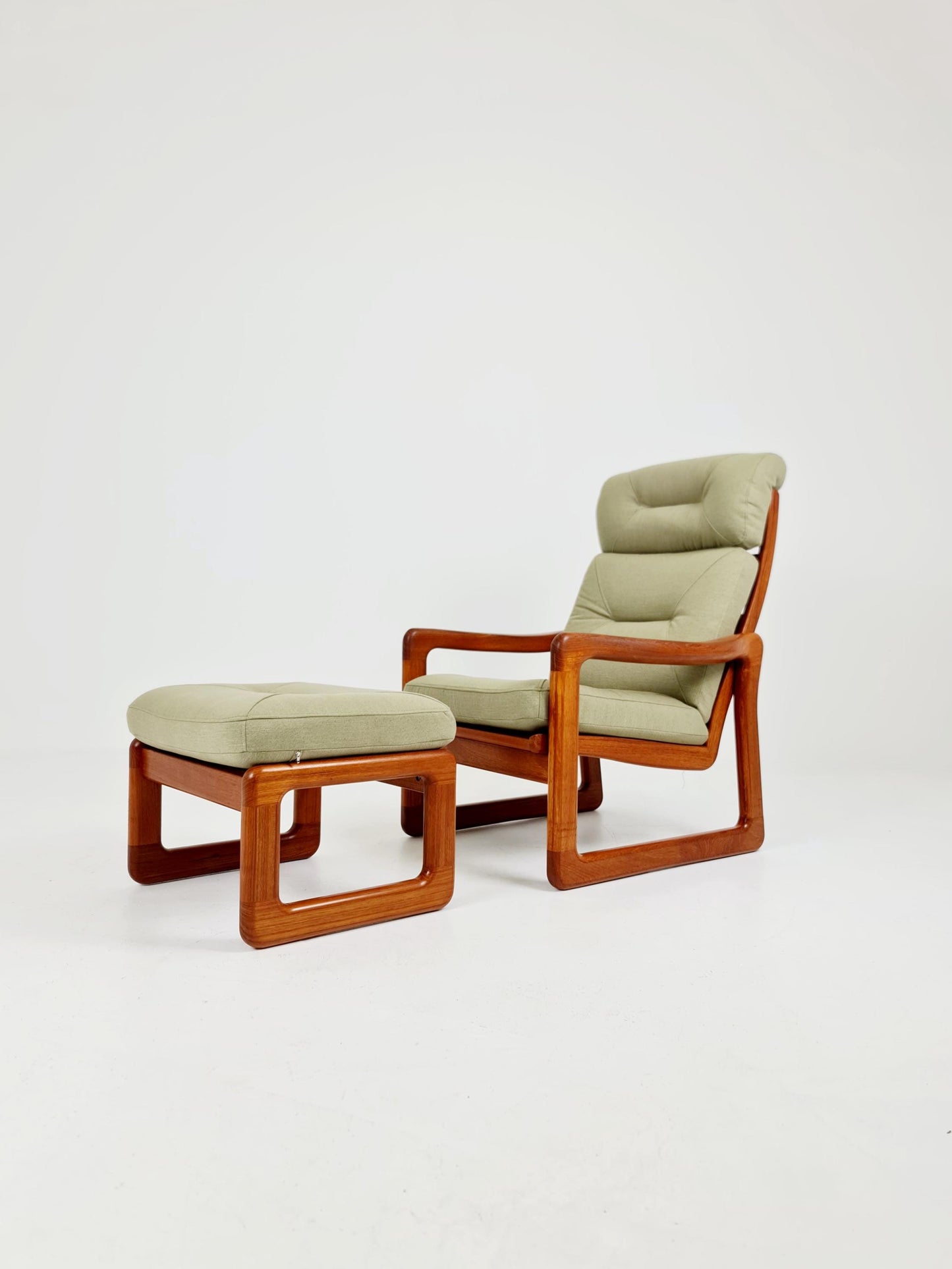 Mid century teak easy lounge chairs With Ottoman by Johannes Andersen for Holsterbo Möbelfabrik , 1960s