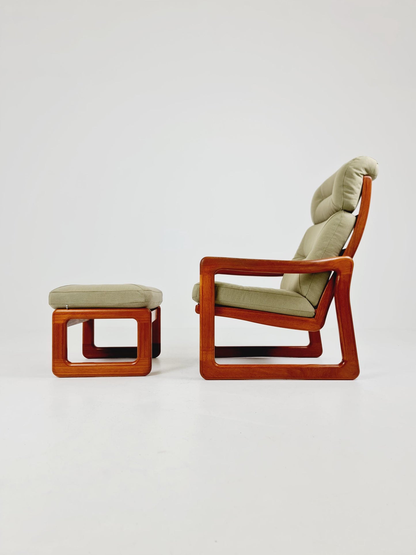 Mid century teak easy lounge chairs With Ottoman by Johannes Andersen for Holsterbo Möbelfabrik , 1960s