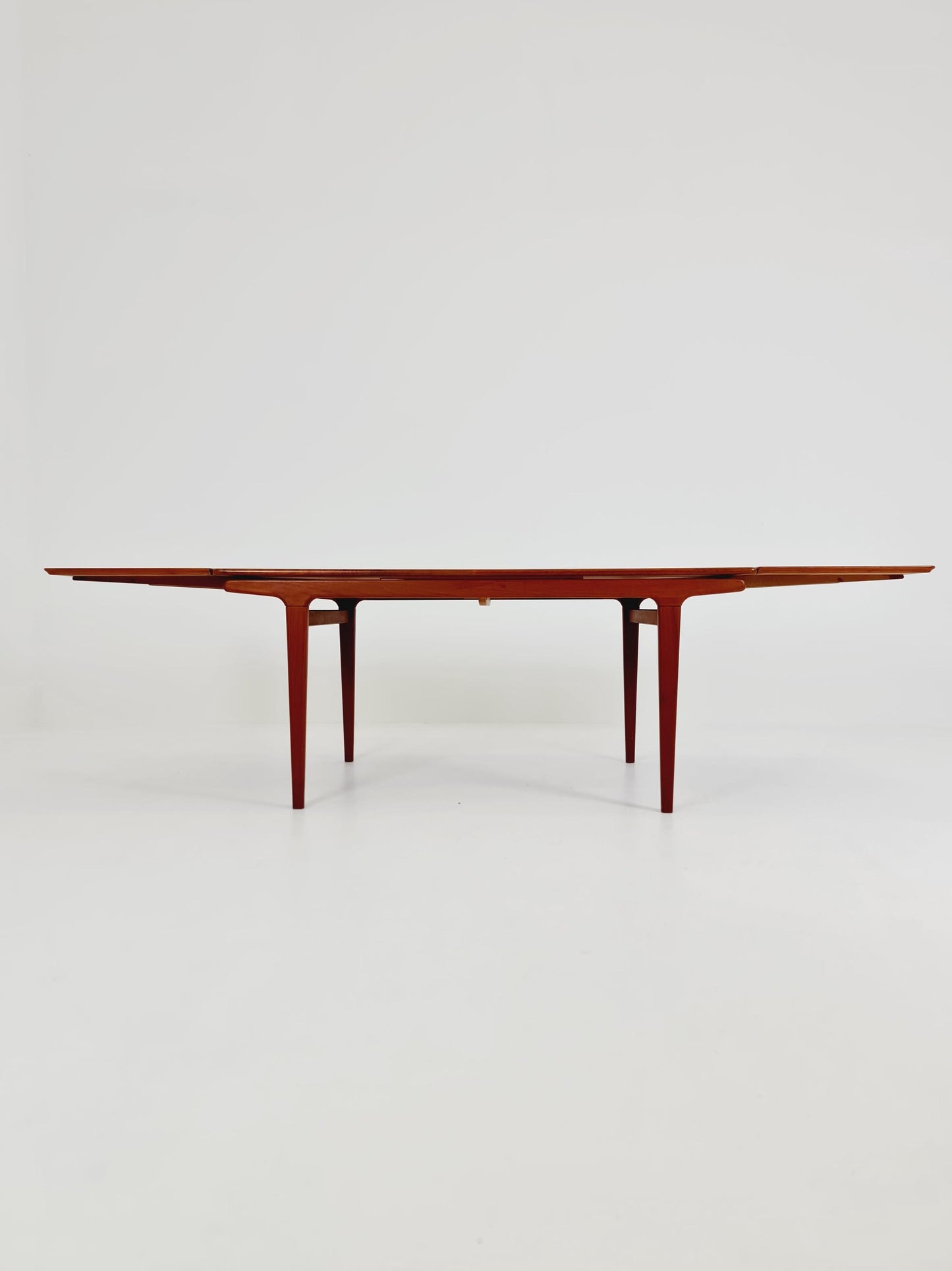 Vintage Danish Teak Dining table by Johannes Andersen for Uldum, 1960s