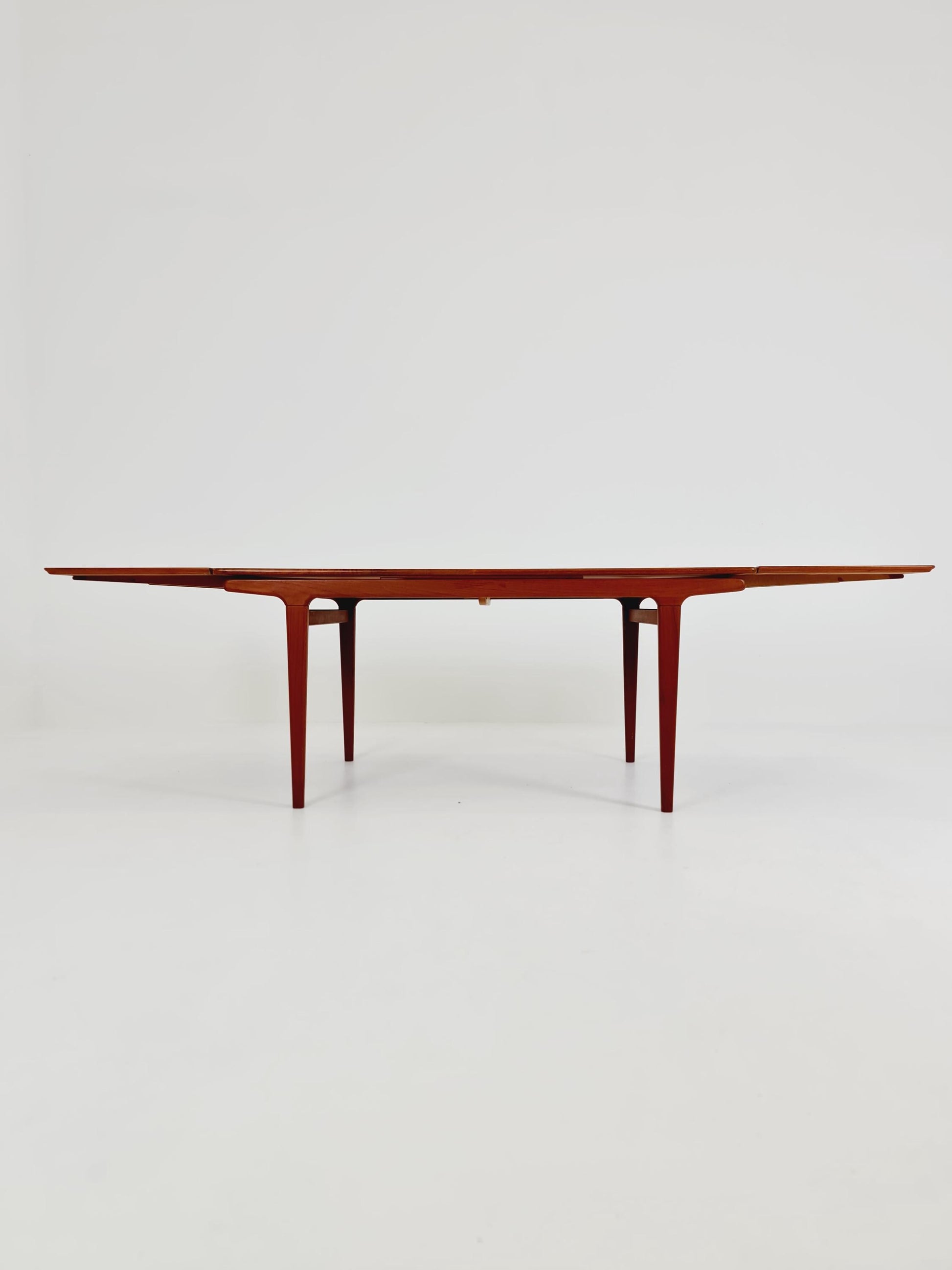 Vintage Danish Teak Dining table by Johannes Andersen for Uldum, 1960s