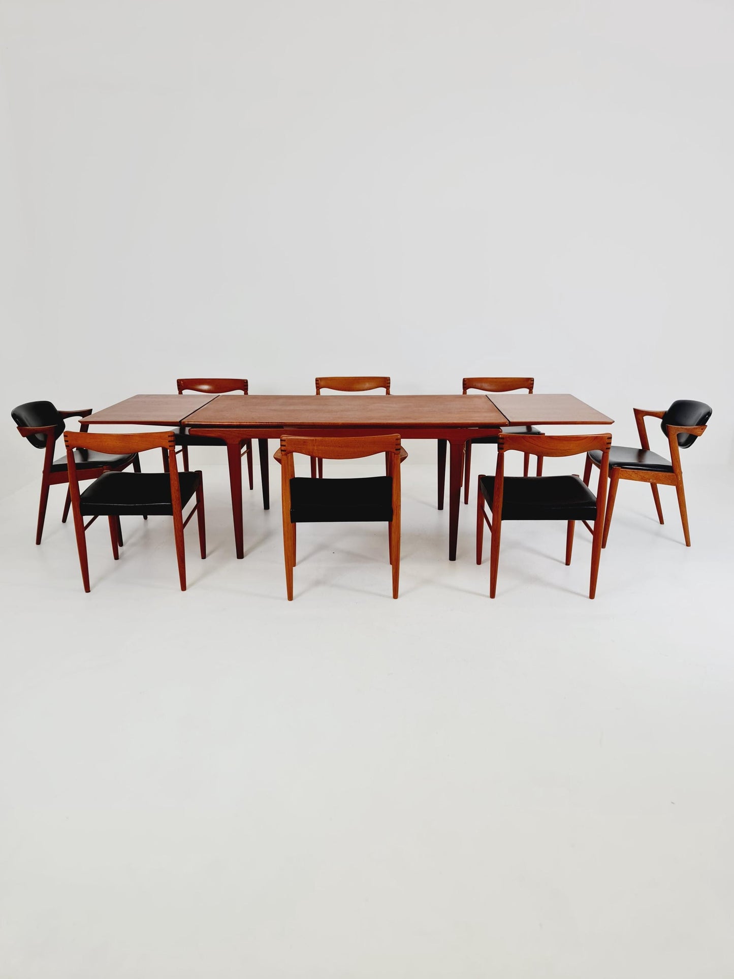 Vintage Danish Teak Dining table by Johannes Andersen for Uldum, 1960s
