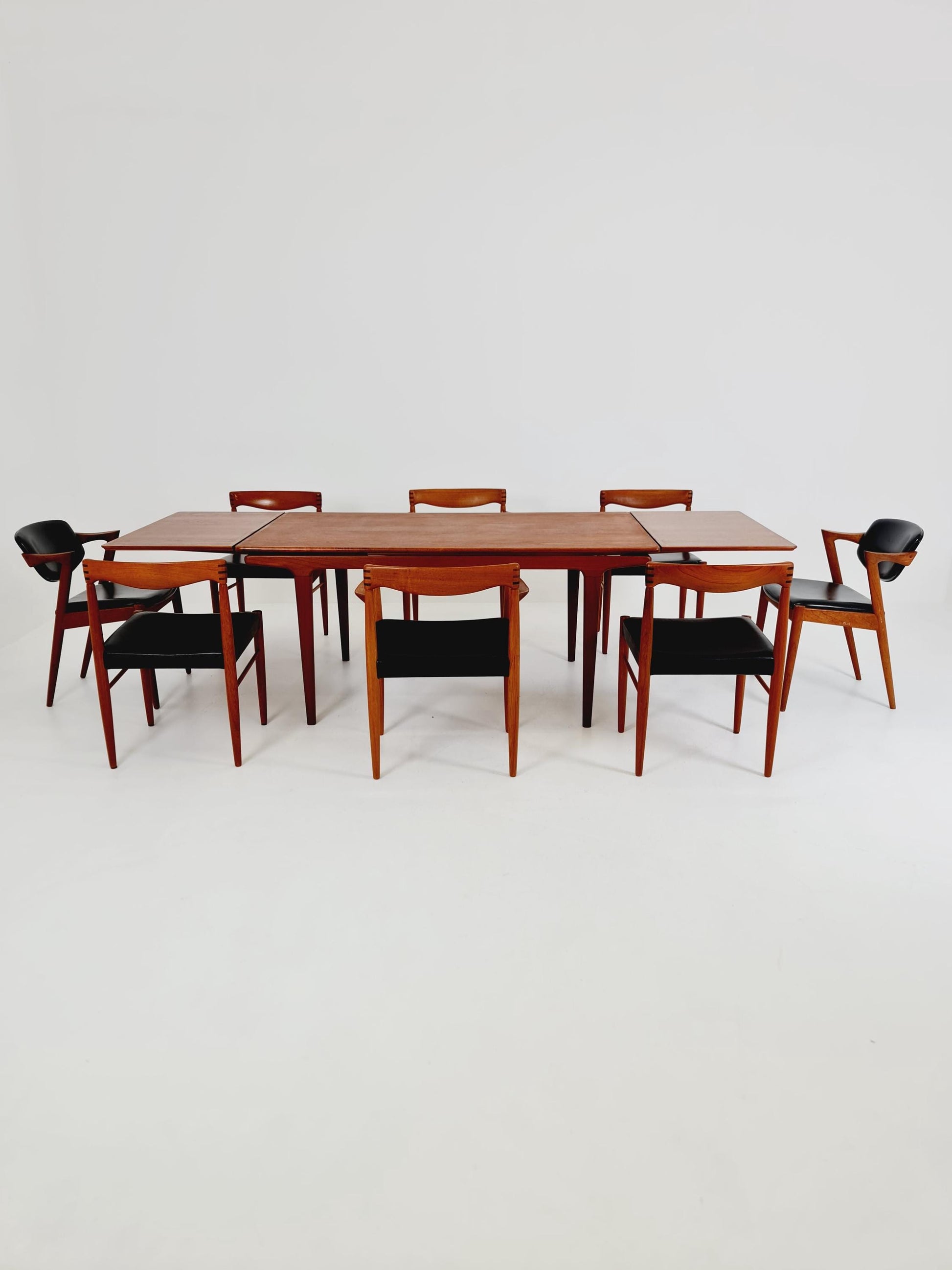 Vintage Danish Teak Dining table by Johannes Andersen for Uldum, 1960s