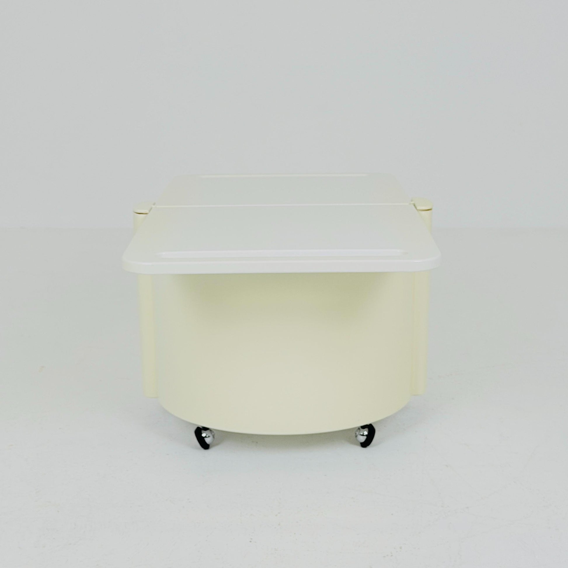 Mid century Livia Castelli Mobile Bar & Serving Trolley | FAIN Italy | Off-White ABS Plastic Italy 1970s