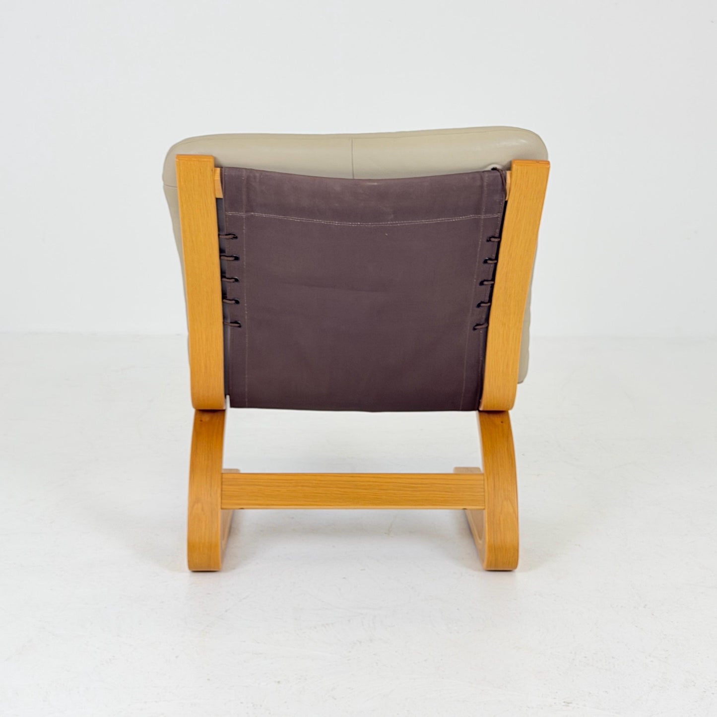 Set of 2 Mid century Norwegian Kengu leather lounge chairs by Elsa & Nordahl Solheim for Rybo Rykken - 1970s Norway