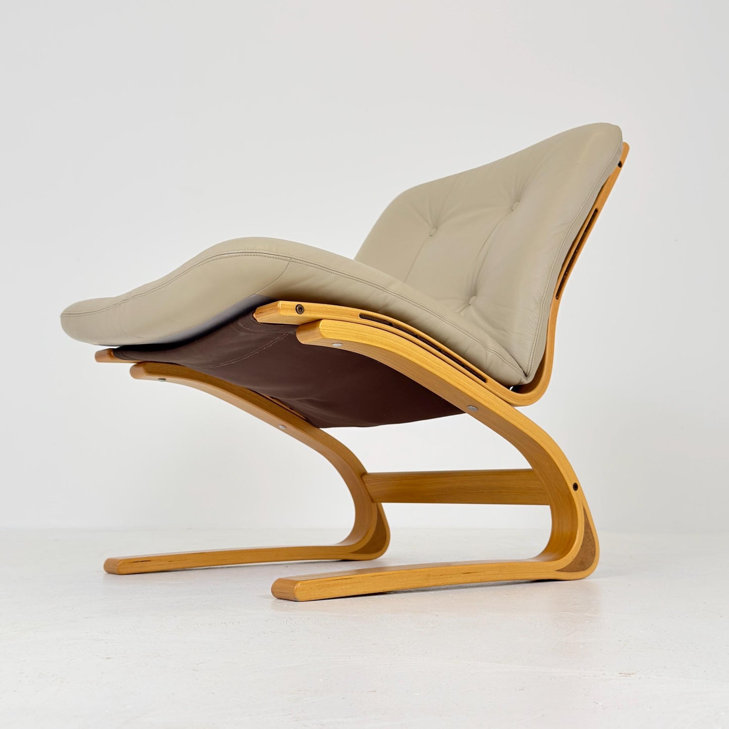 Set of 2 Mid century Norwegian Kengu leather lounge chairs by Elsa & Nordahl Solheim for Rybo Rykken - 1970s Norway