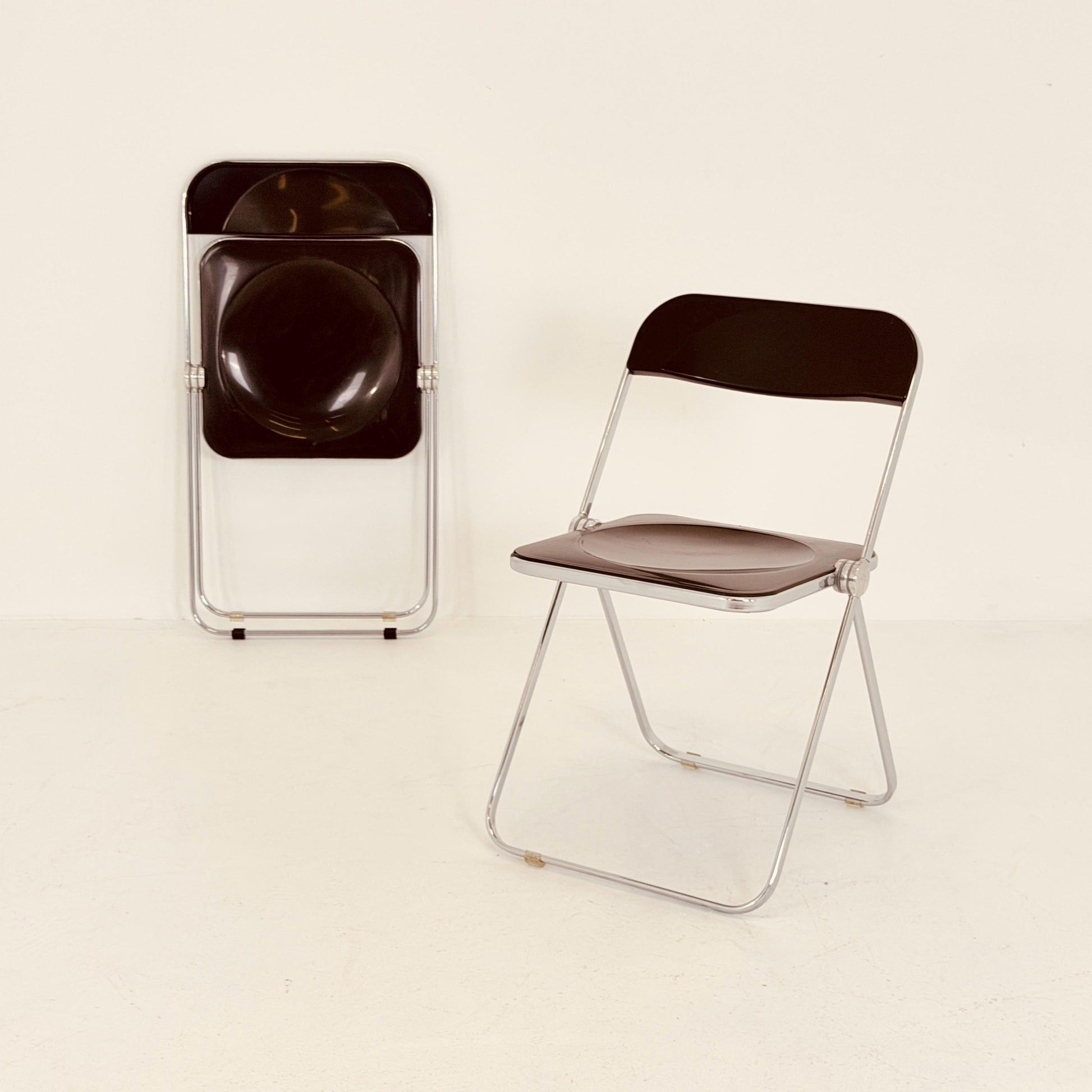Set of 2 vintage Italian Plia Folding Chairs by Giancarlo Piretti for Castelli, 1970s