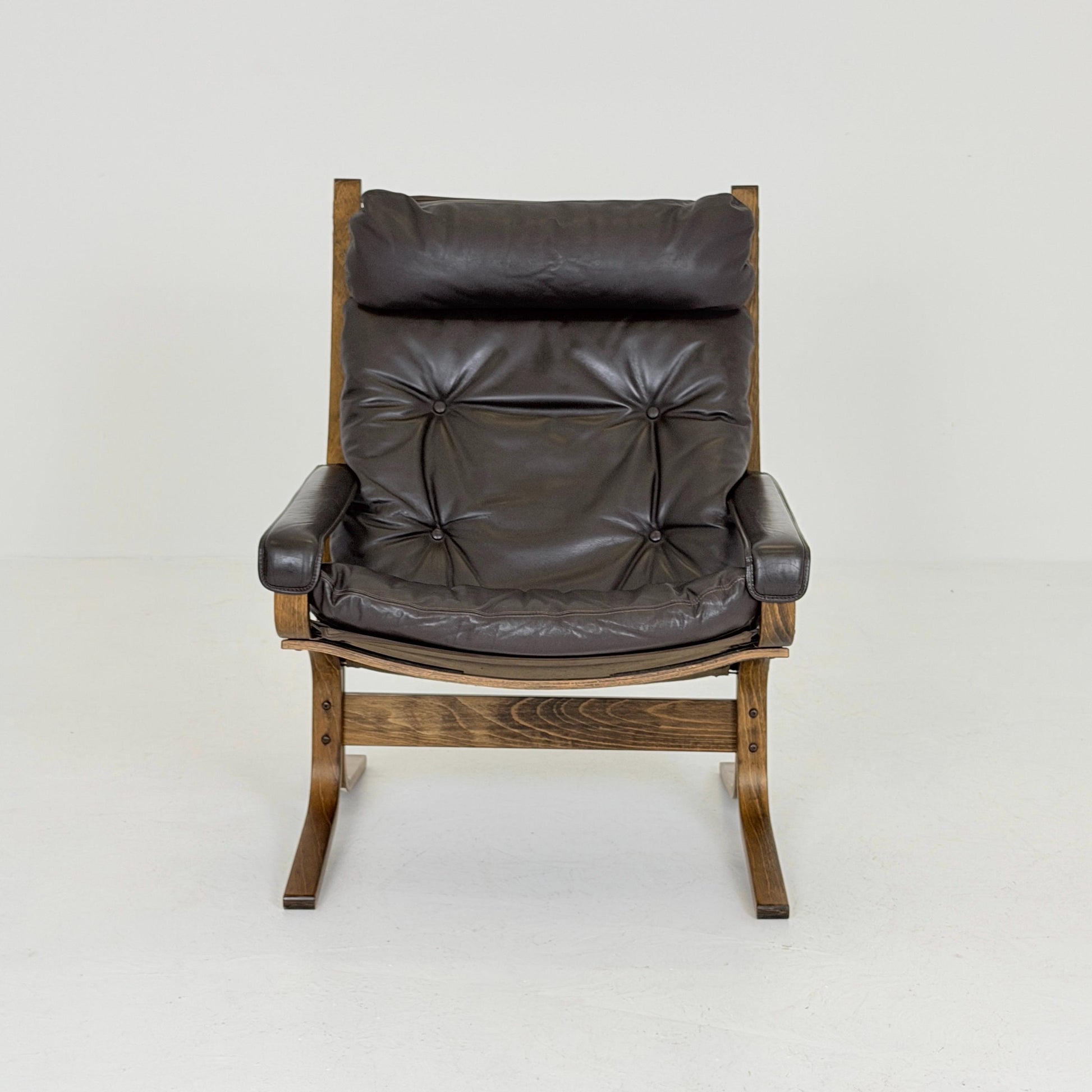 Mid century Ingmar Relling Danish Modern Siesta brown leather Chair with High Back and Armrests from Westnofa Norway 1960s