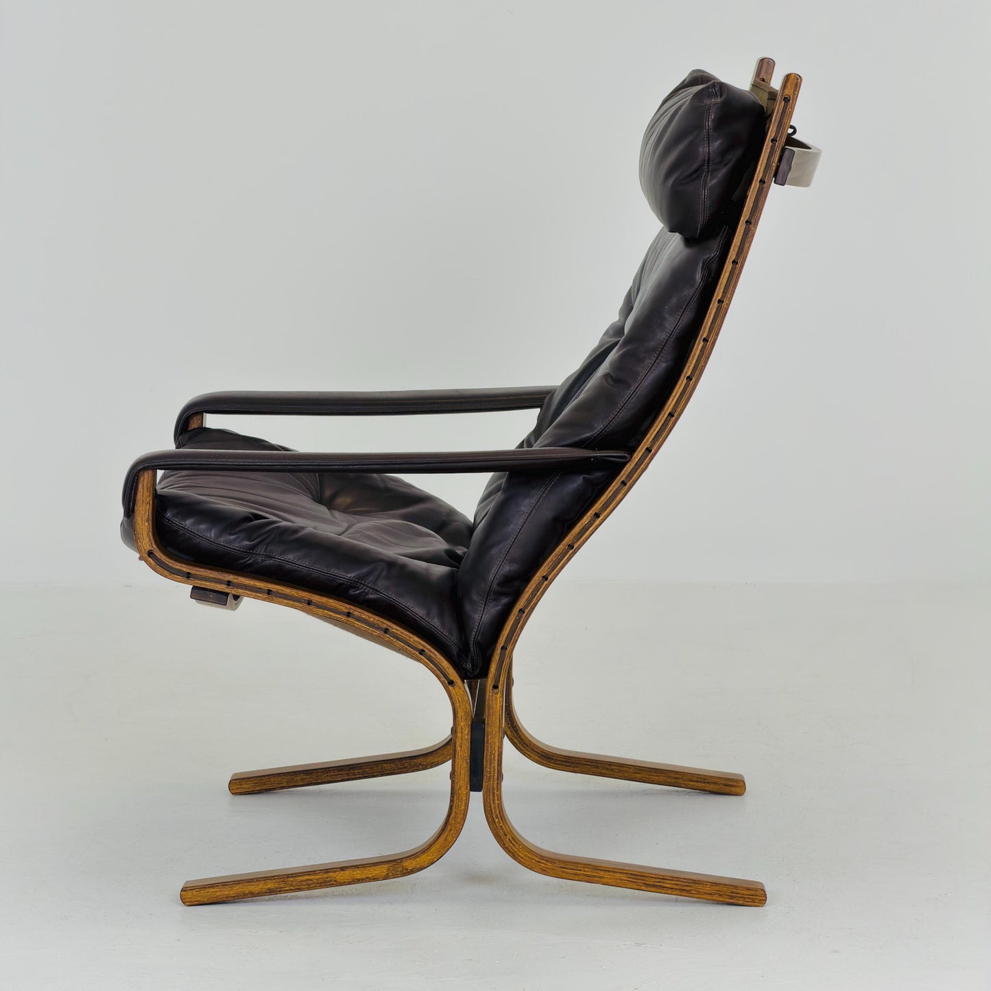 Mid century Ingmar Relling Danish Modern Siesta brown leather Chair with High Back and Armrests from Westnofa Norway 1960s
