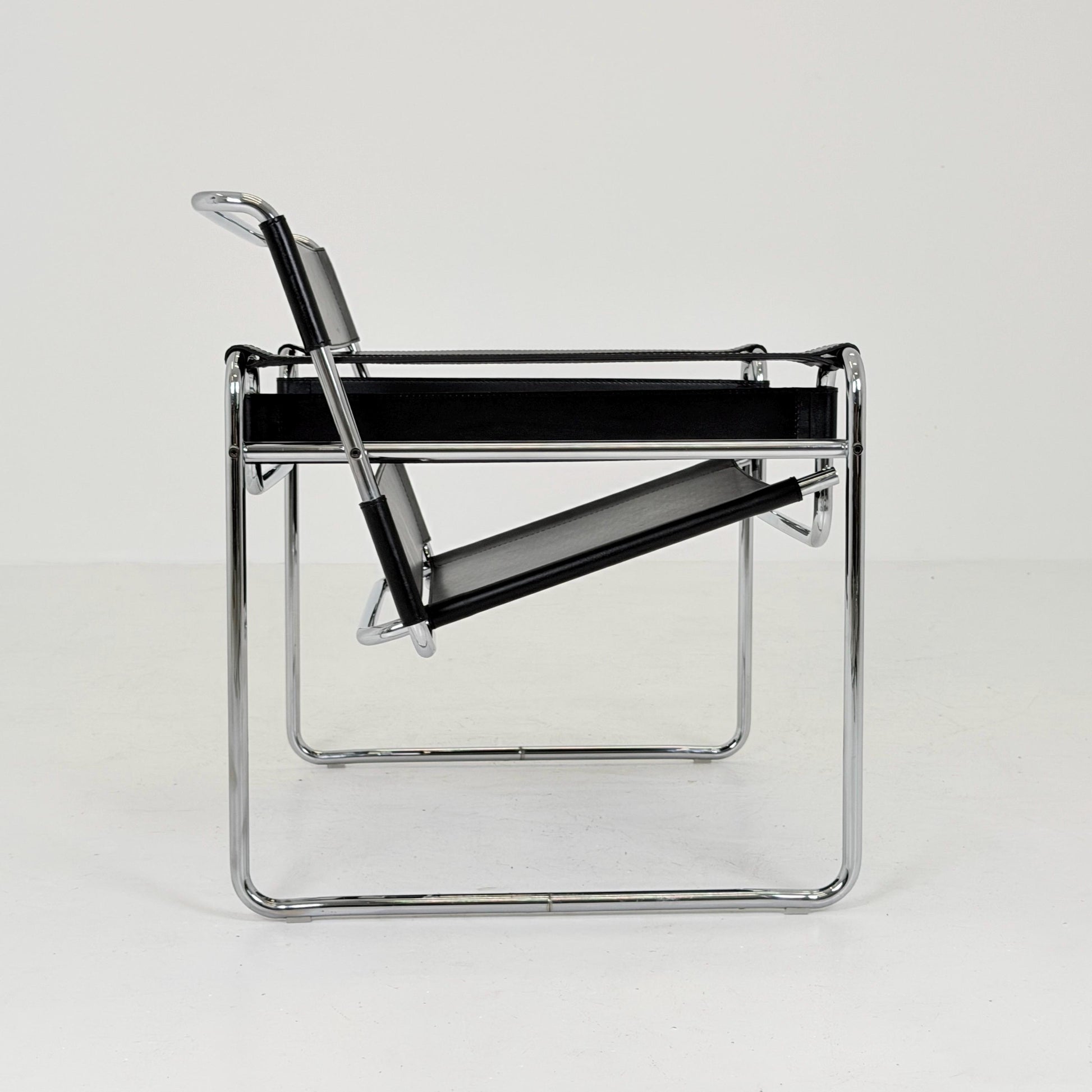 Mid century Bauhaus Orginal Wassily Chair B3 by Marcel Breuer for Gavina, Italy, 1960s