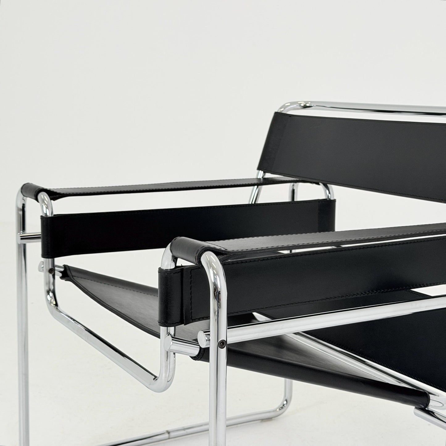 Mid century Bauhaus Orginal Wassily Chair B3 by Marcel Breuer for Gavina, Italy, 1960s