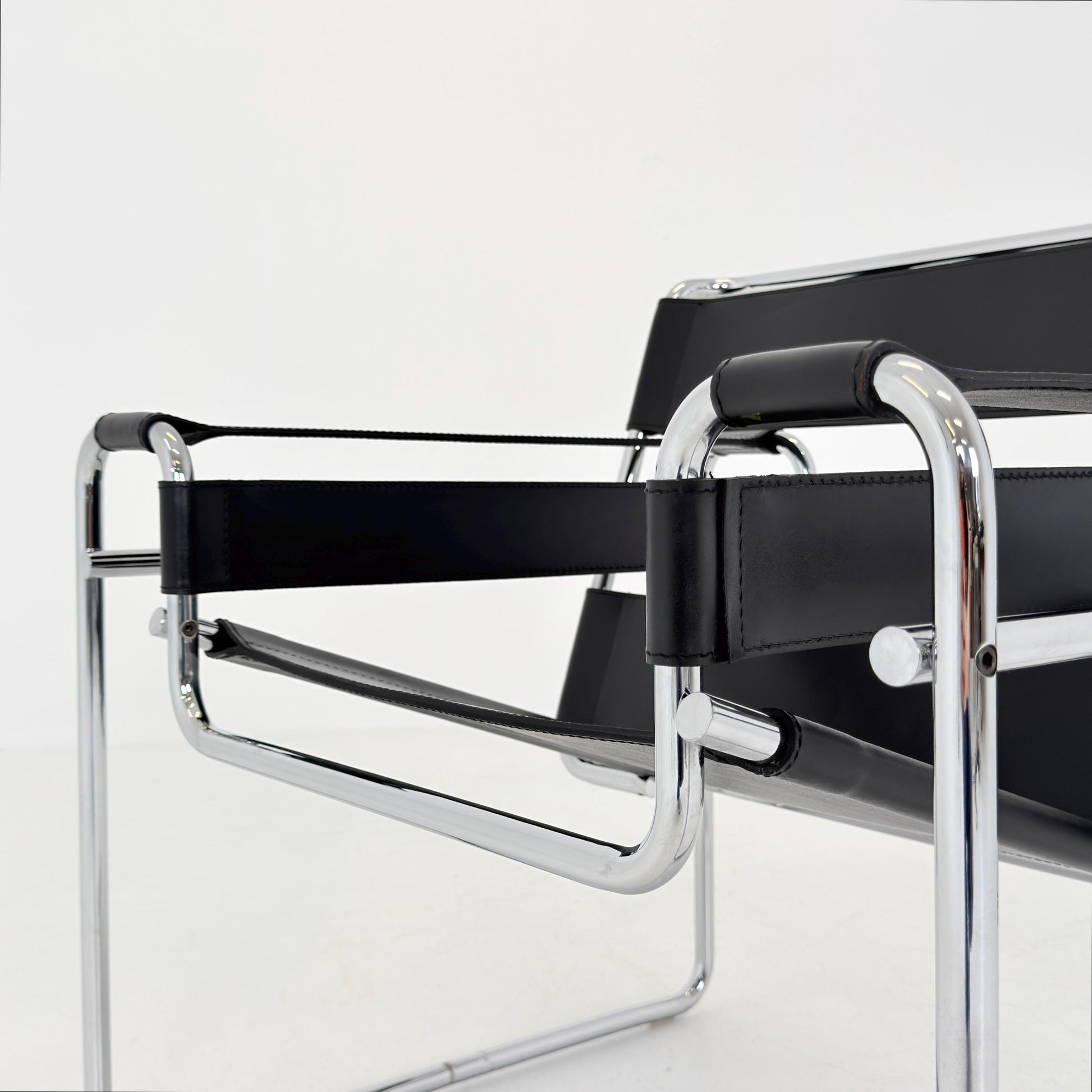 Mid century Bauhaus Orginal Wassily Chair B3 by Marcel Breuer for Gavina, Italy, 1960s