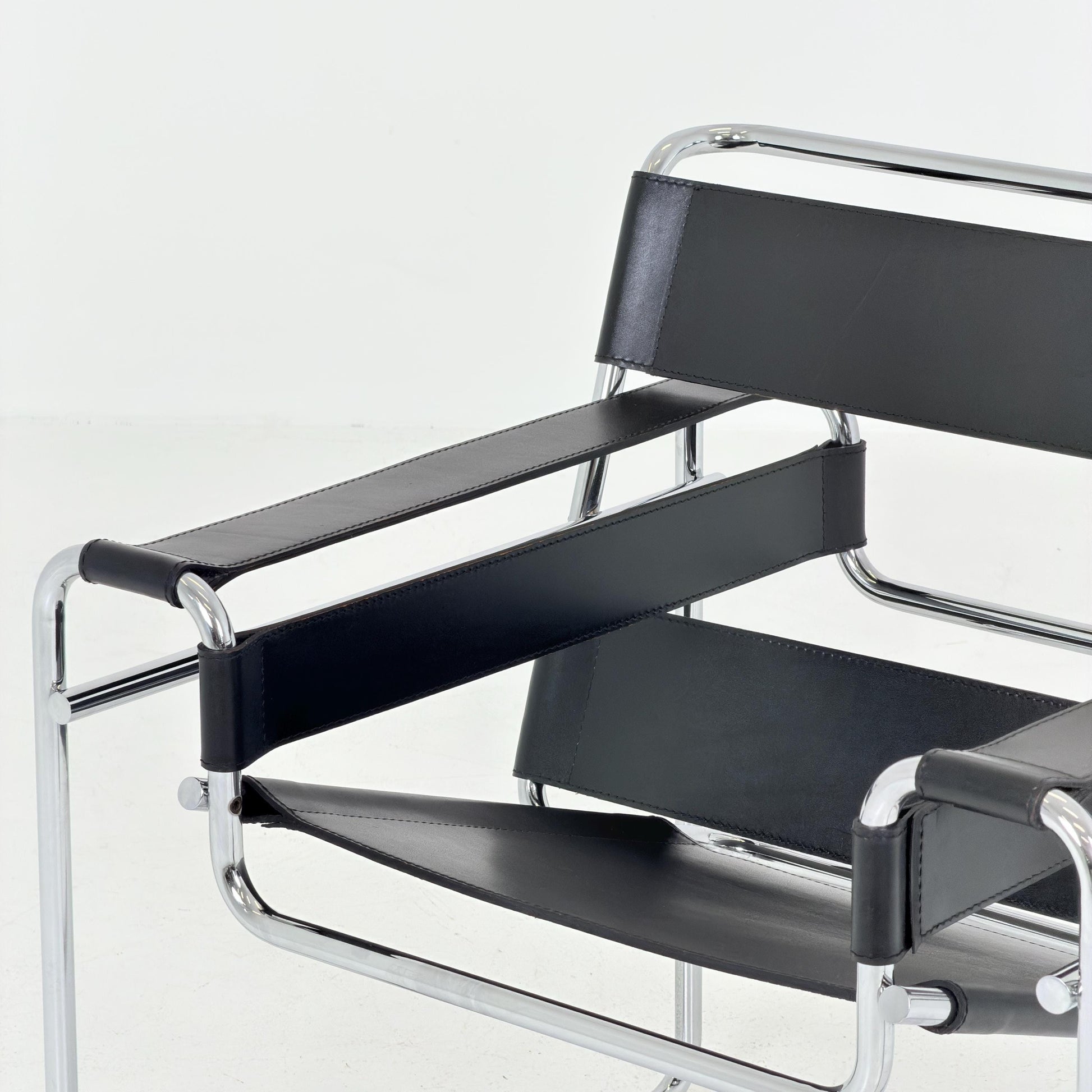Mid century Bauhaus Orginal Wassily Chair B3 by Marcel Breuer for Gavina, Italy, 1960s
