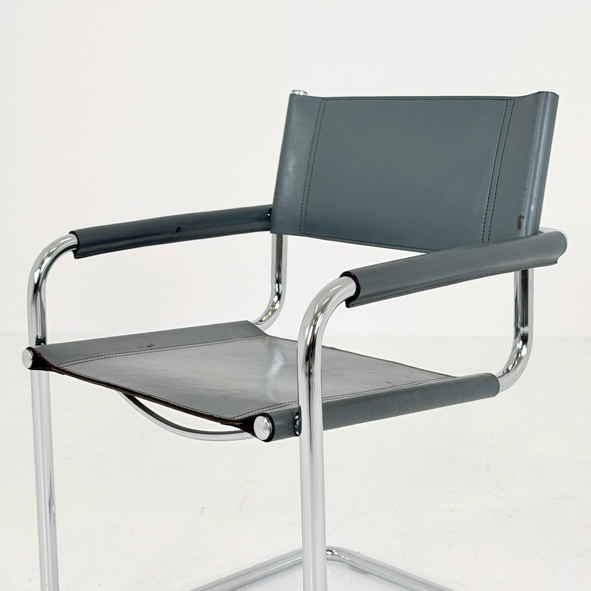 Mid century Bauhaus Mart Stam B34 Cantilever Chair | Anthracite Leather & Chrome | Jox Interni Italy | 1980s